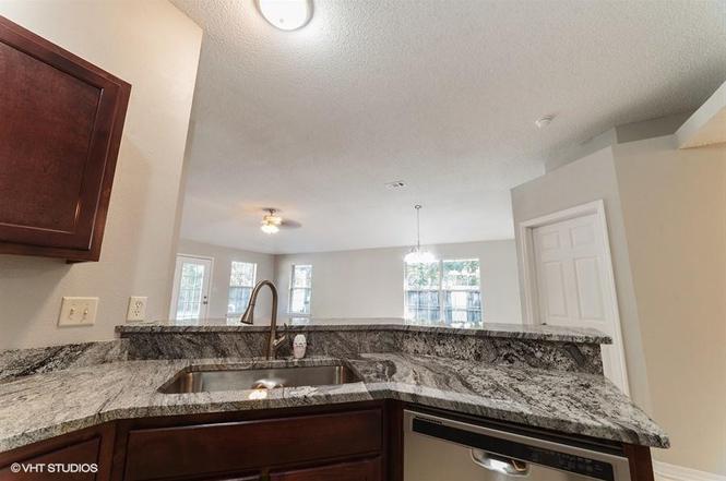 2104 Presidio Street