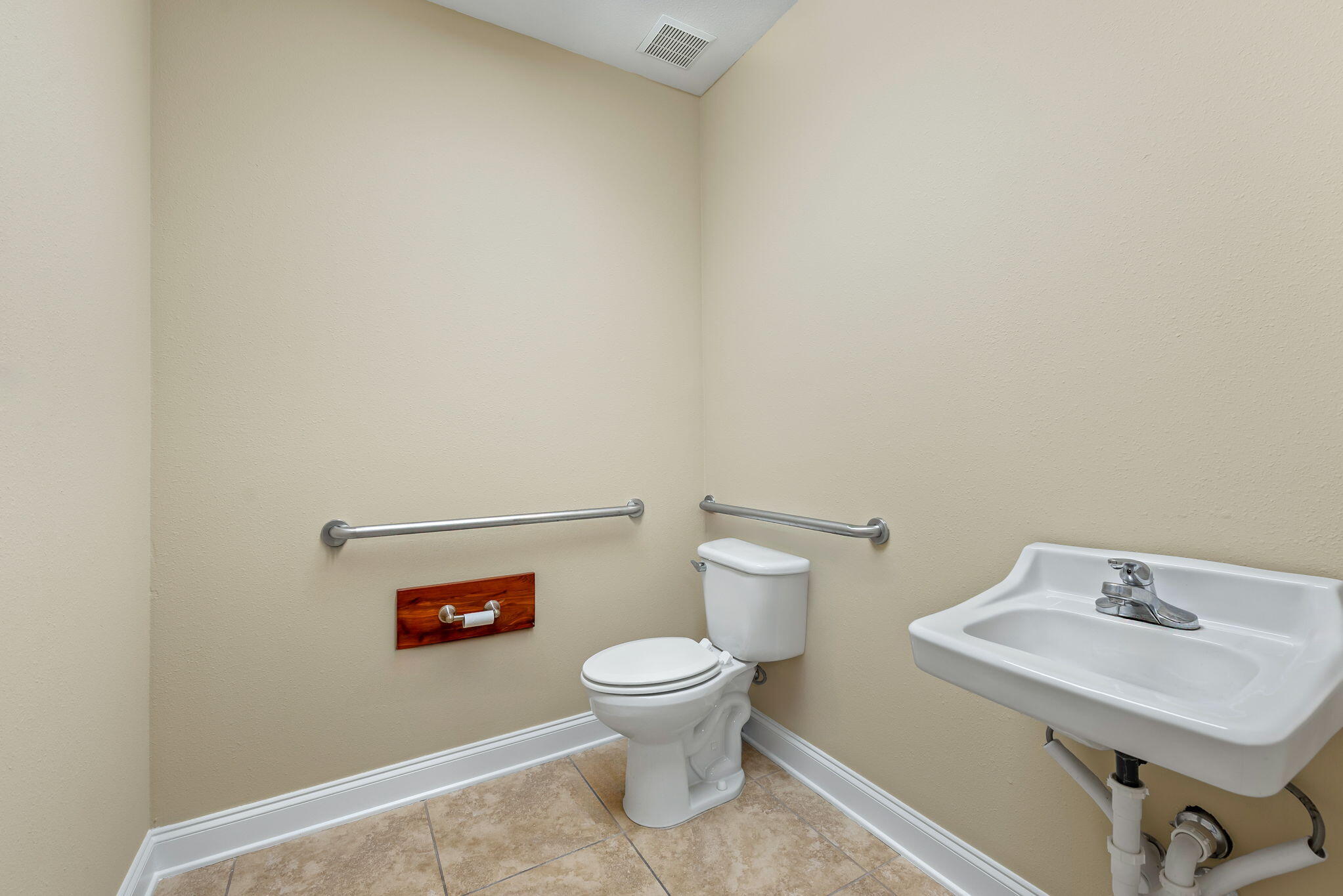 7552 Navarre Parkway Unit: UNIT 42