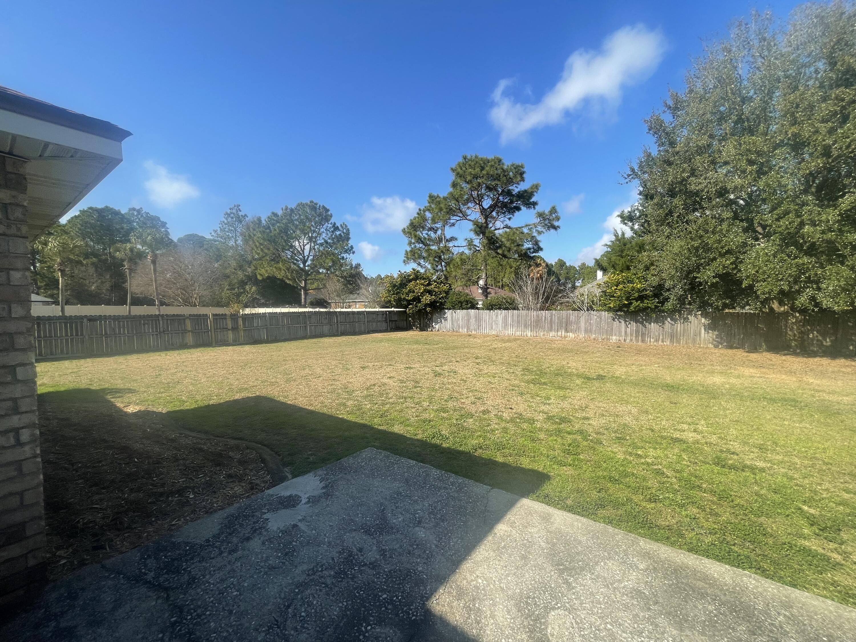 2321 Crescent Road