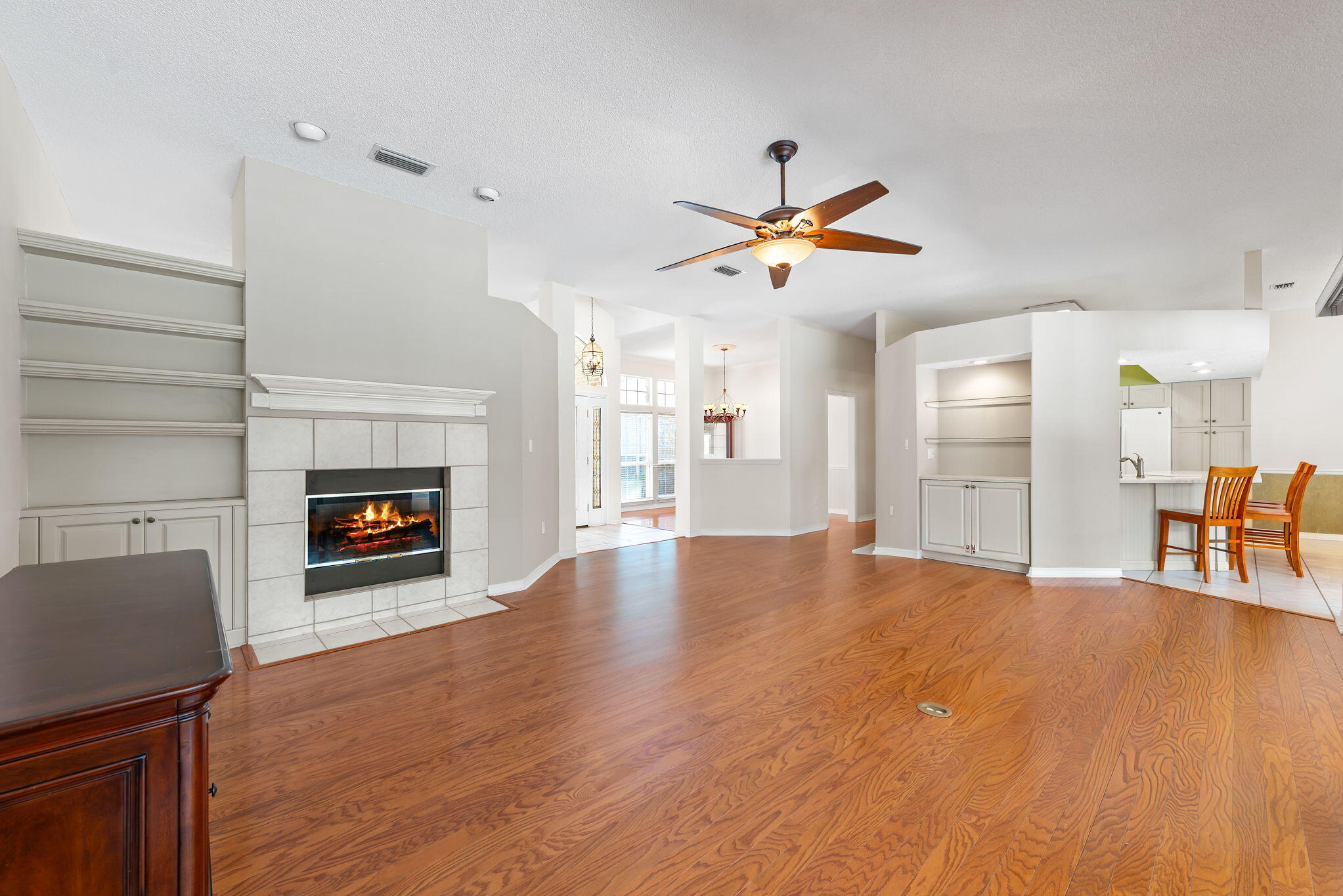 2727 Muirfield Drive