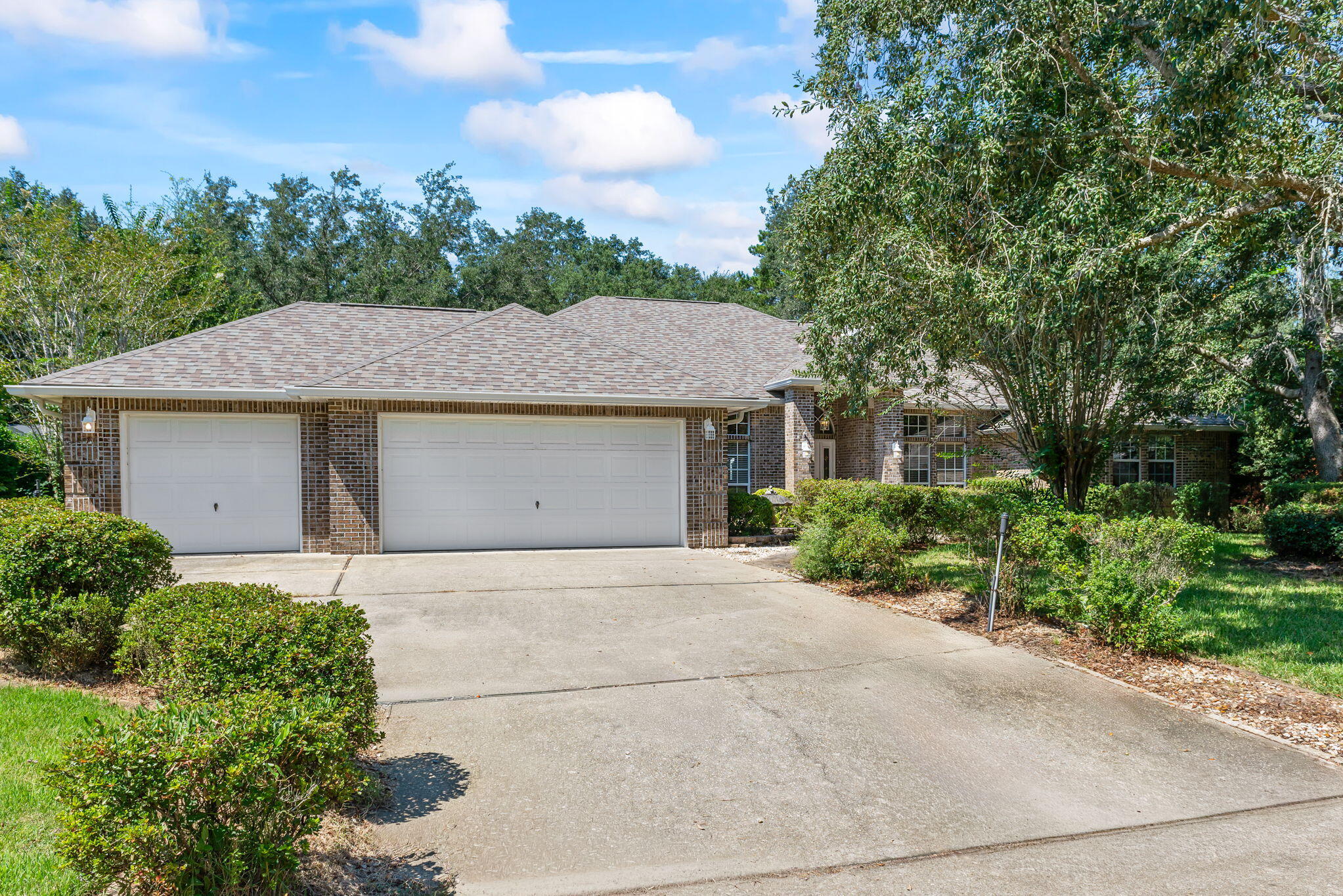 2727 Muirfield Drive