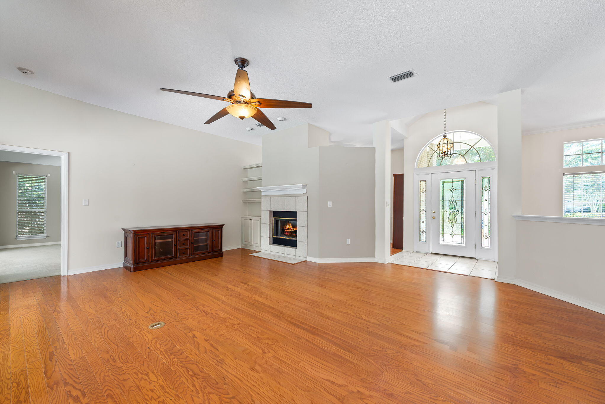 2727 Muirfield Drive