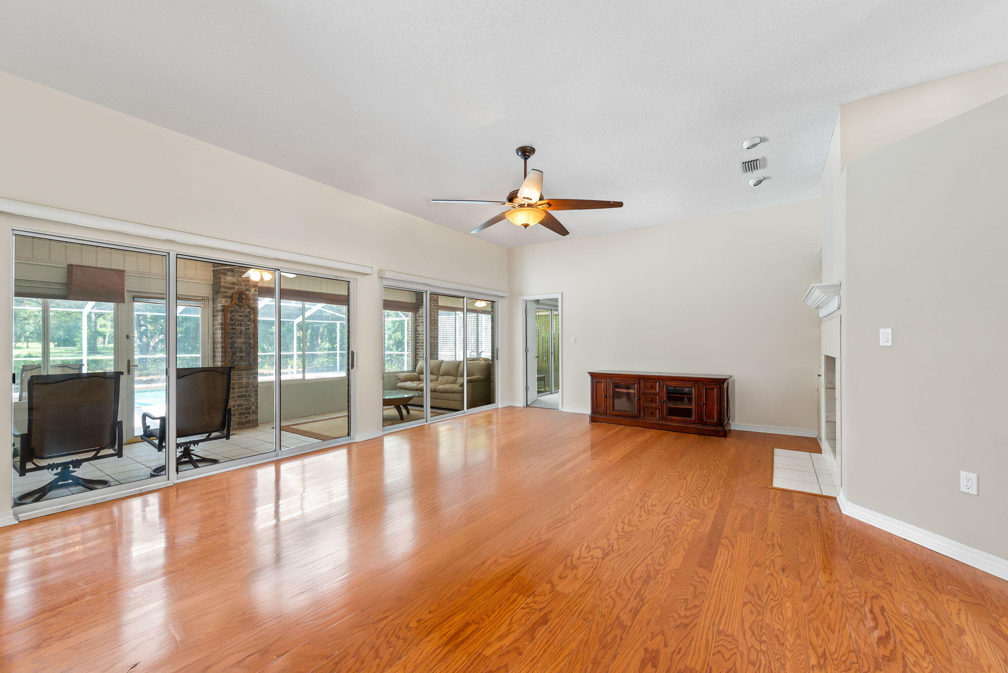 2727 Muirfield Drive