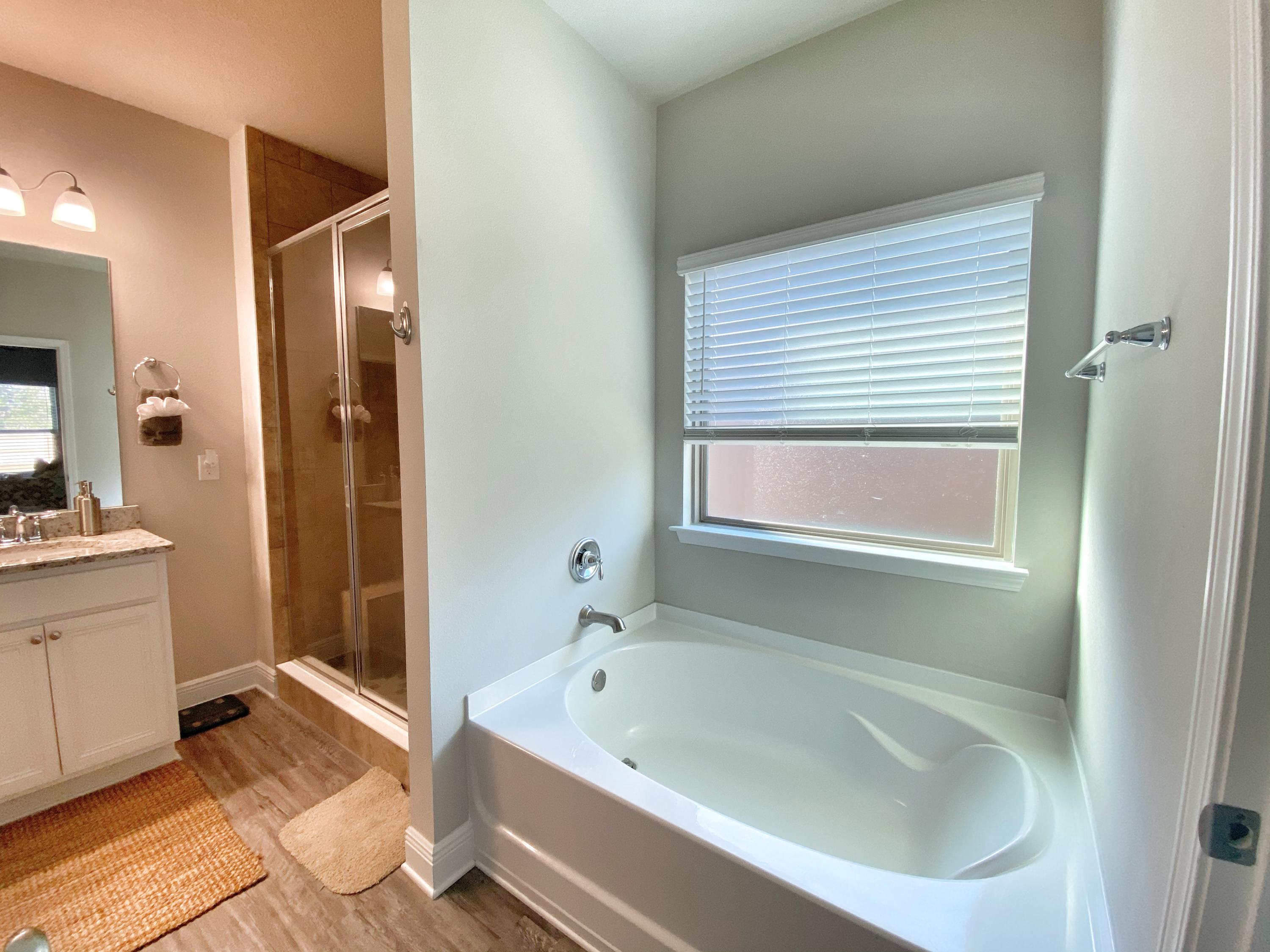 3605 Turquoise Drive