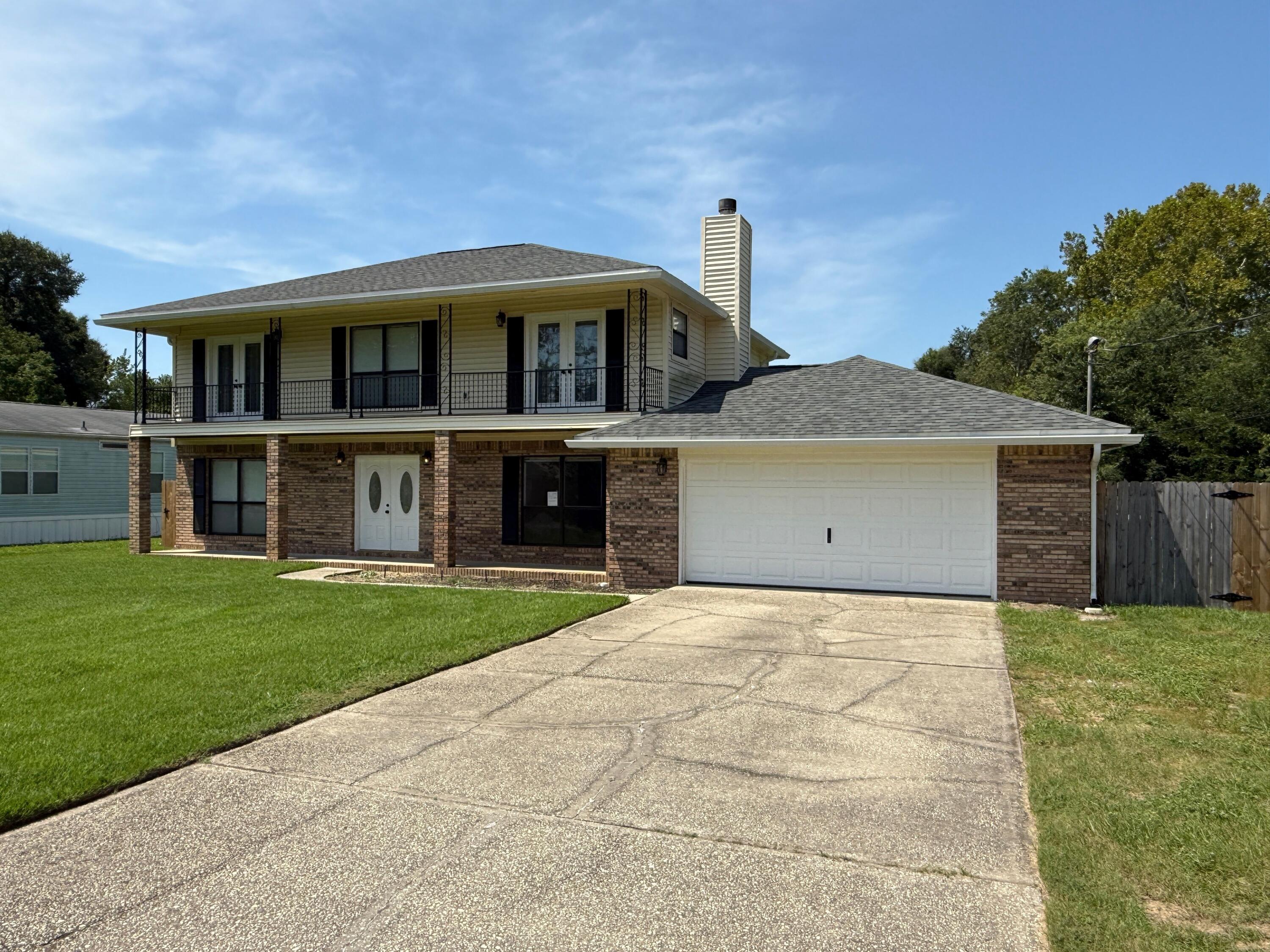 715 Dale Place
