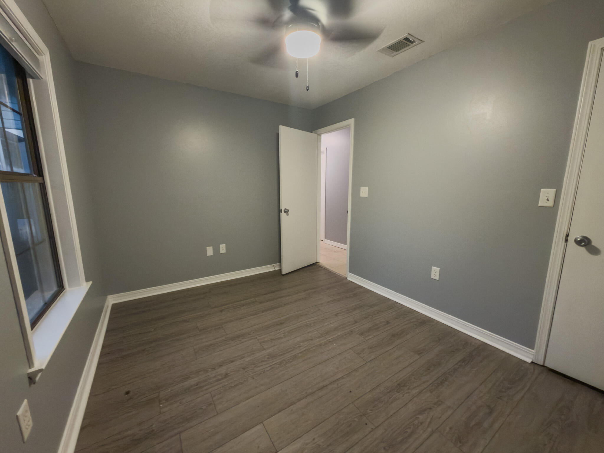 209 W Pinoak Court