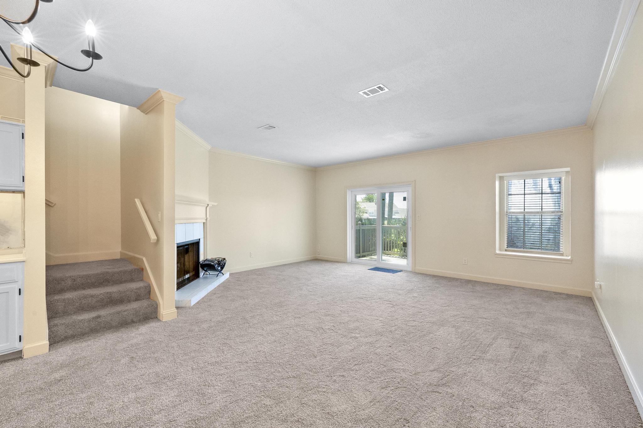 1185 Lionsgate Lane