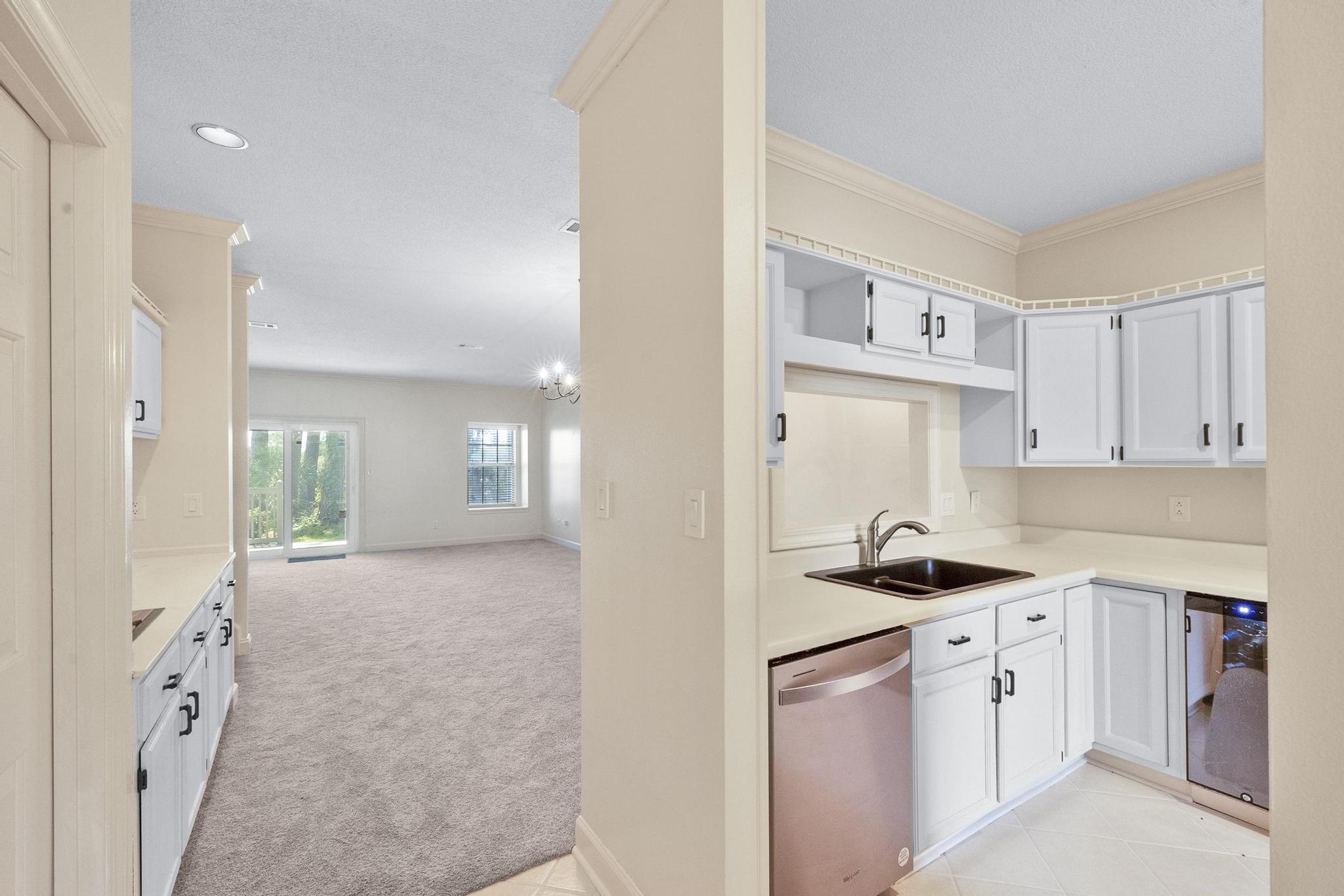 1185 Lionsgate Lane