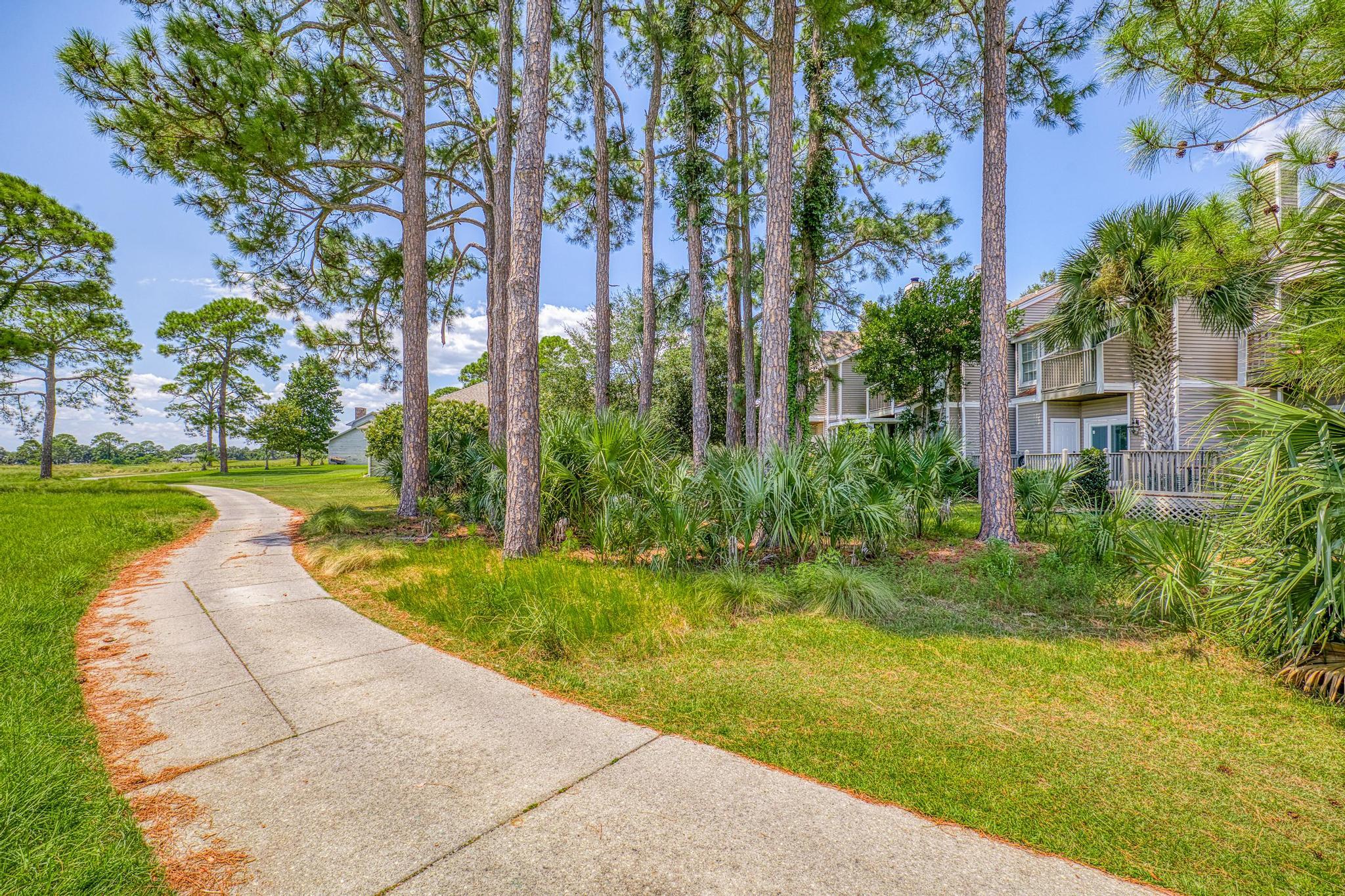 1185 Lionsgate Lane