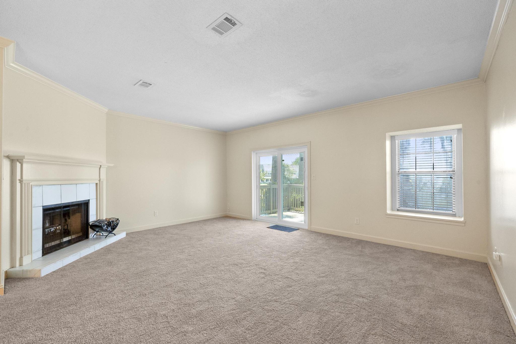 1185 Lionsgate Lane