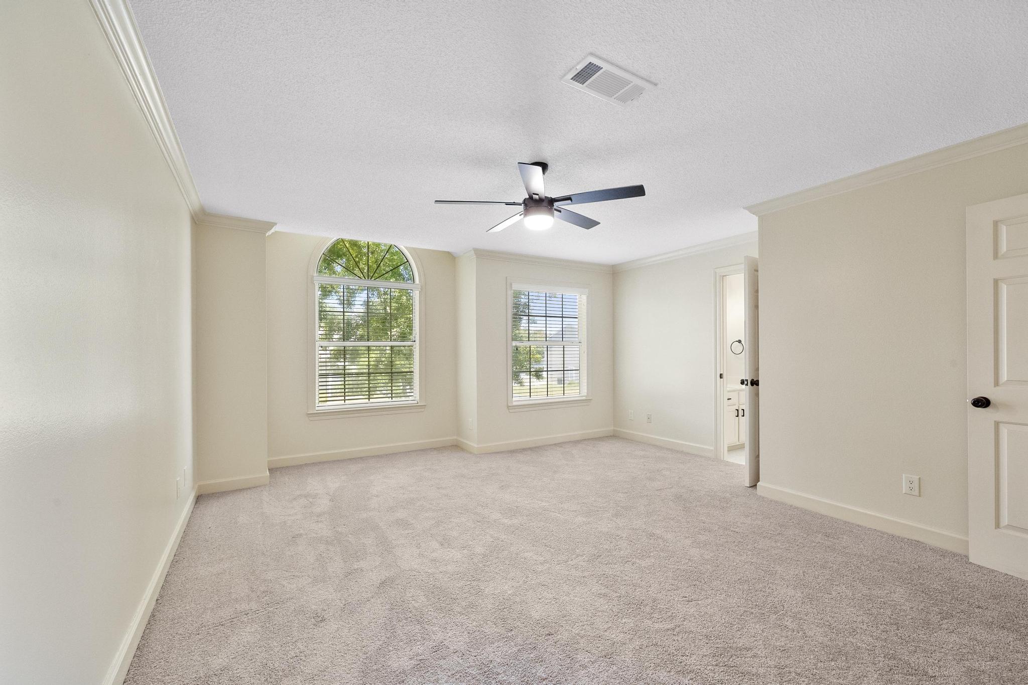 1185 Lionsgate Lane