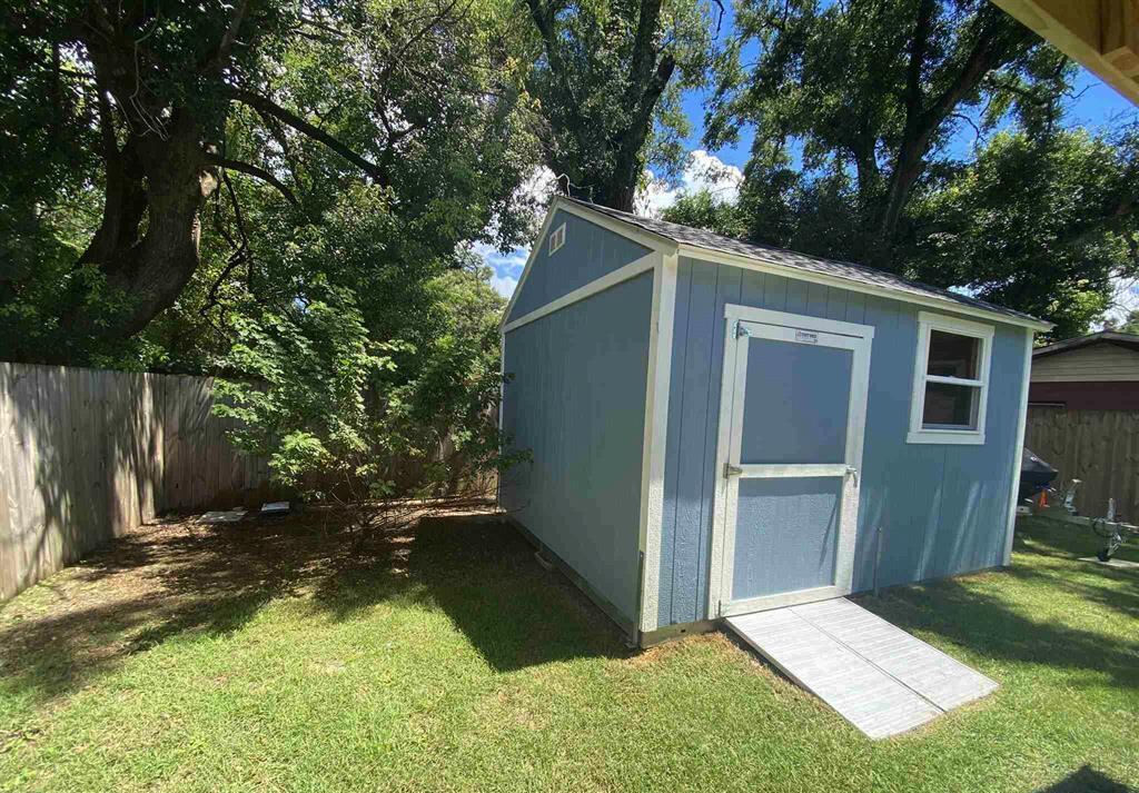 1106 W gregory Street