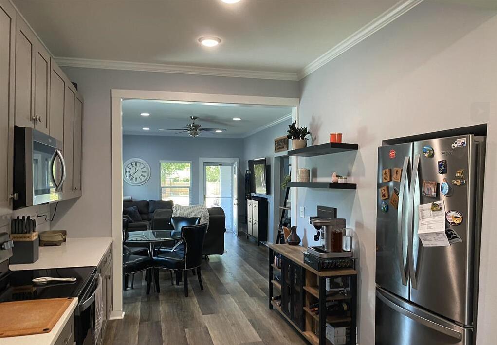 1106 W gregory Street