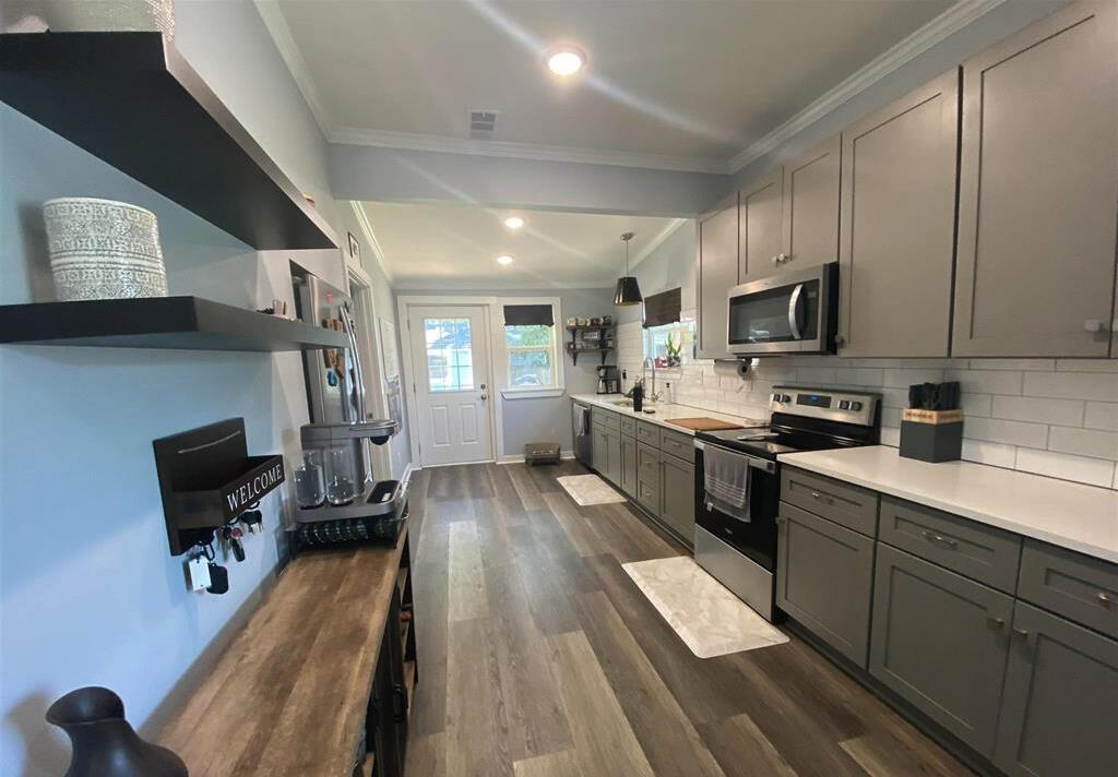 1106 W gregory Street