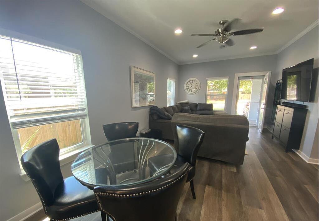 1106 W gregory Street