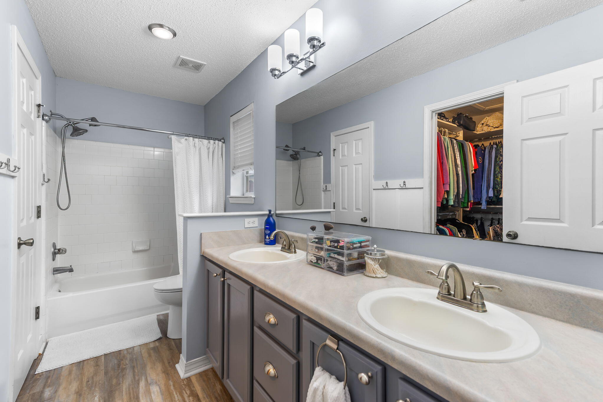 6454 Watermark Cove
