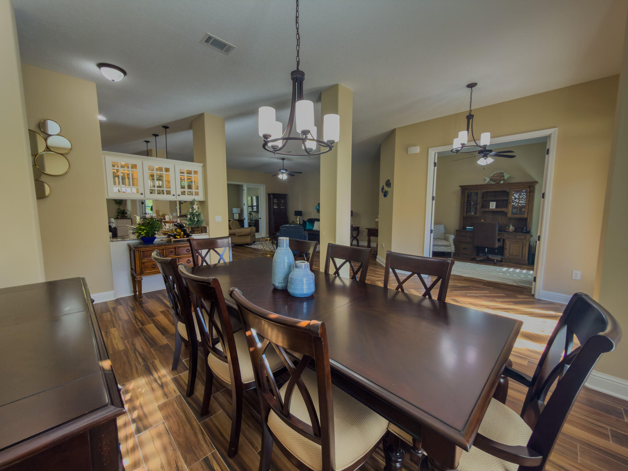 2512 Cove Road