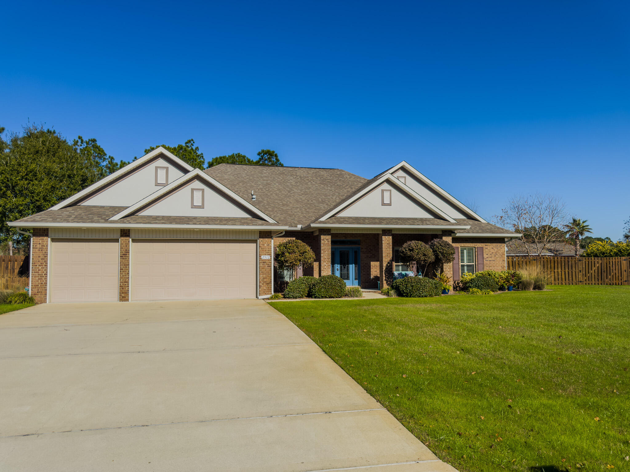 2512 Cove Road