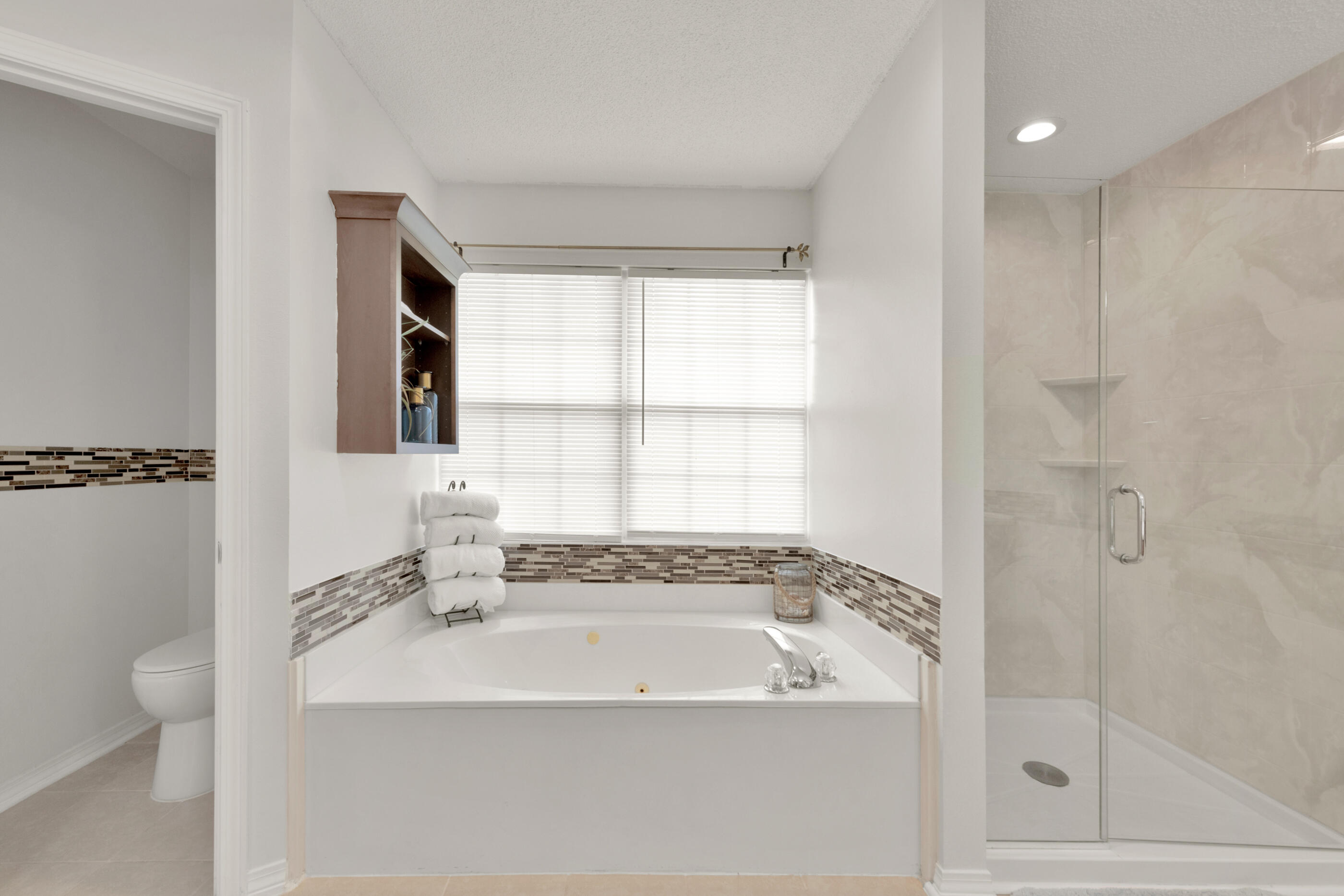 7152 Snug Waters Road