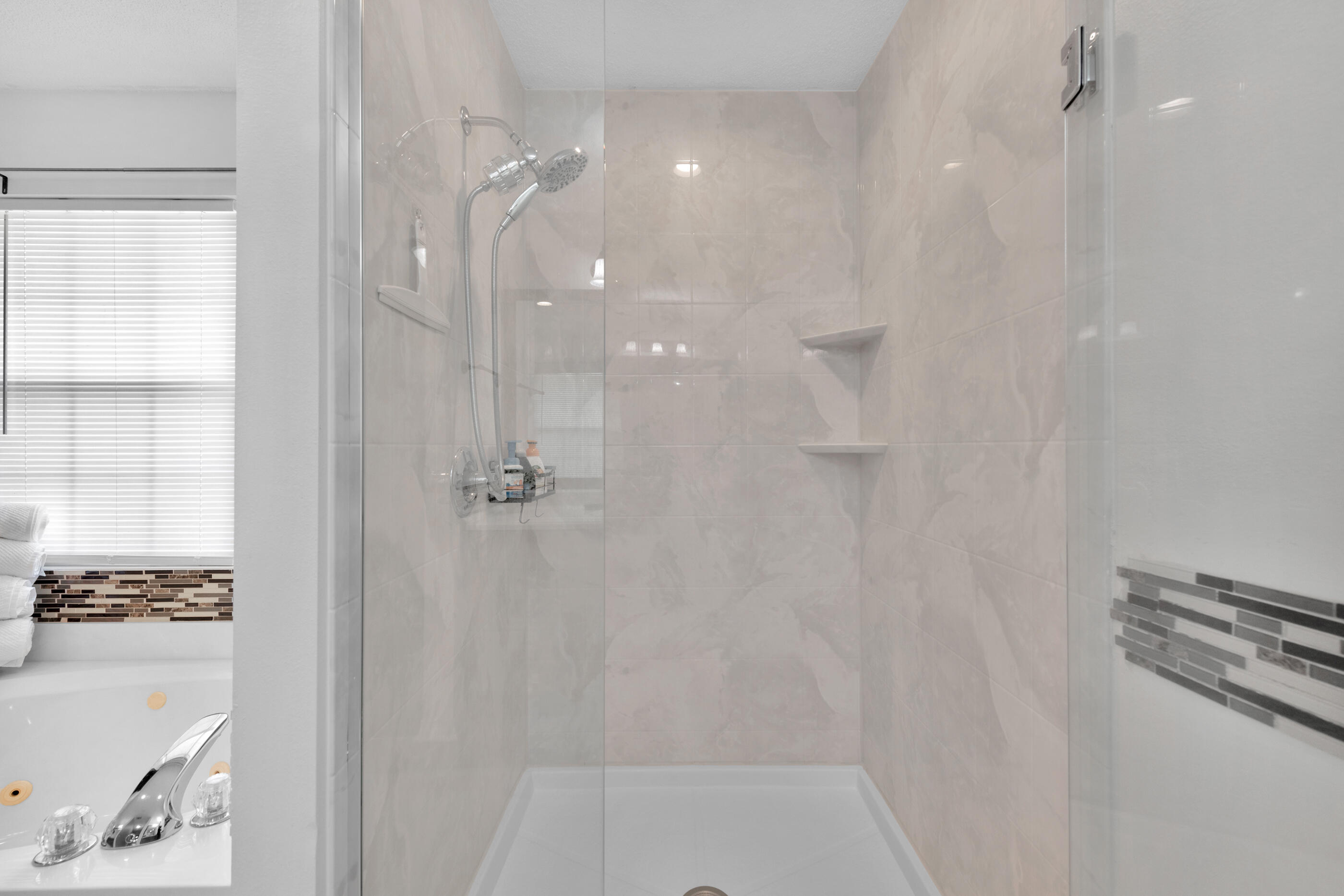 7152 Snug Waters Road