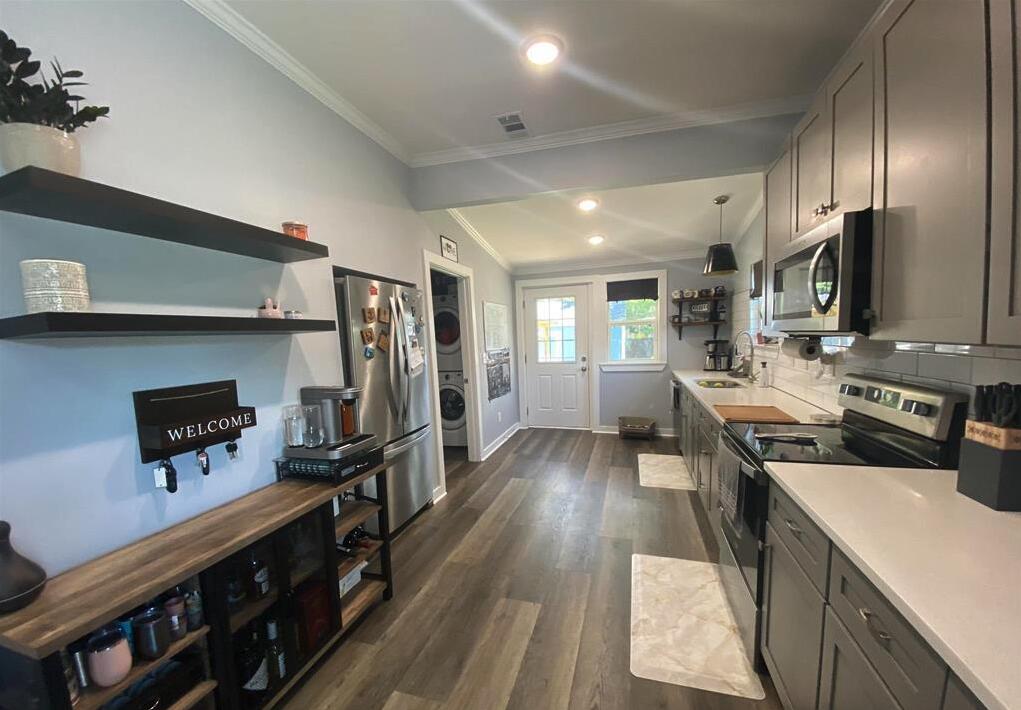 1106 W gregory Street