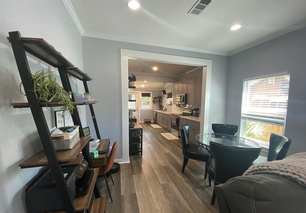 1106 W gregory Street