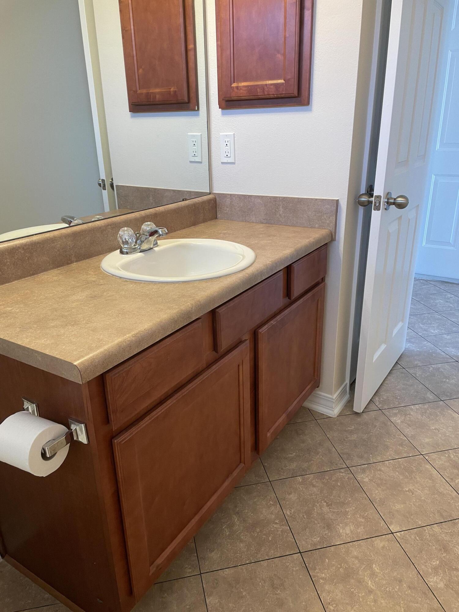 5539 Sea Spray Court