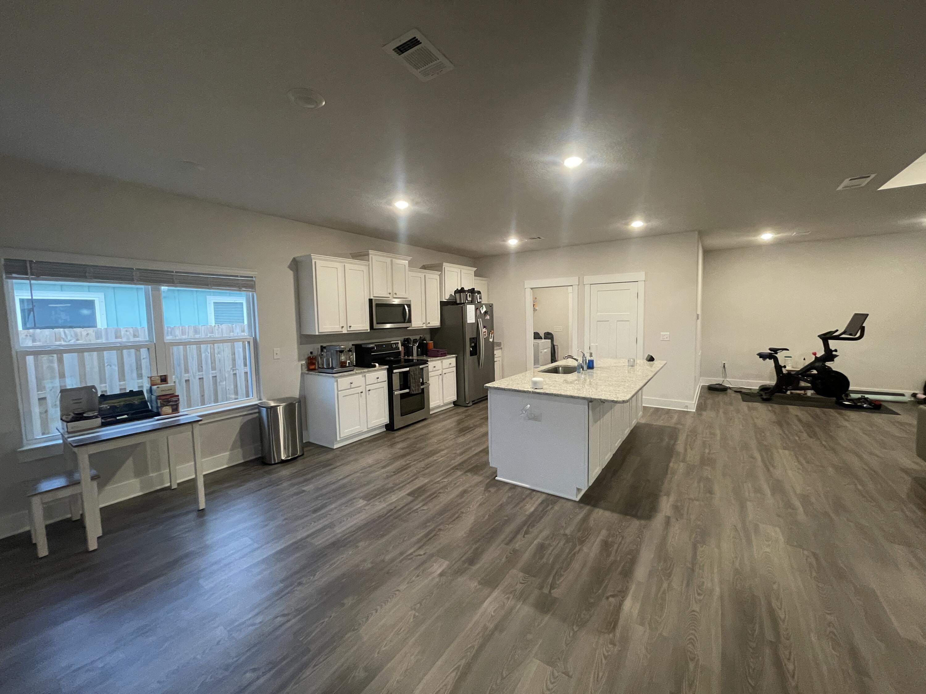 6172 Forest Bay Avenue