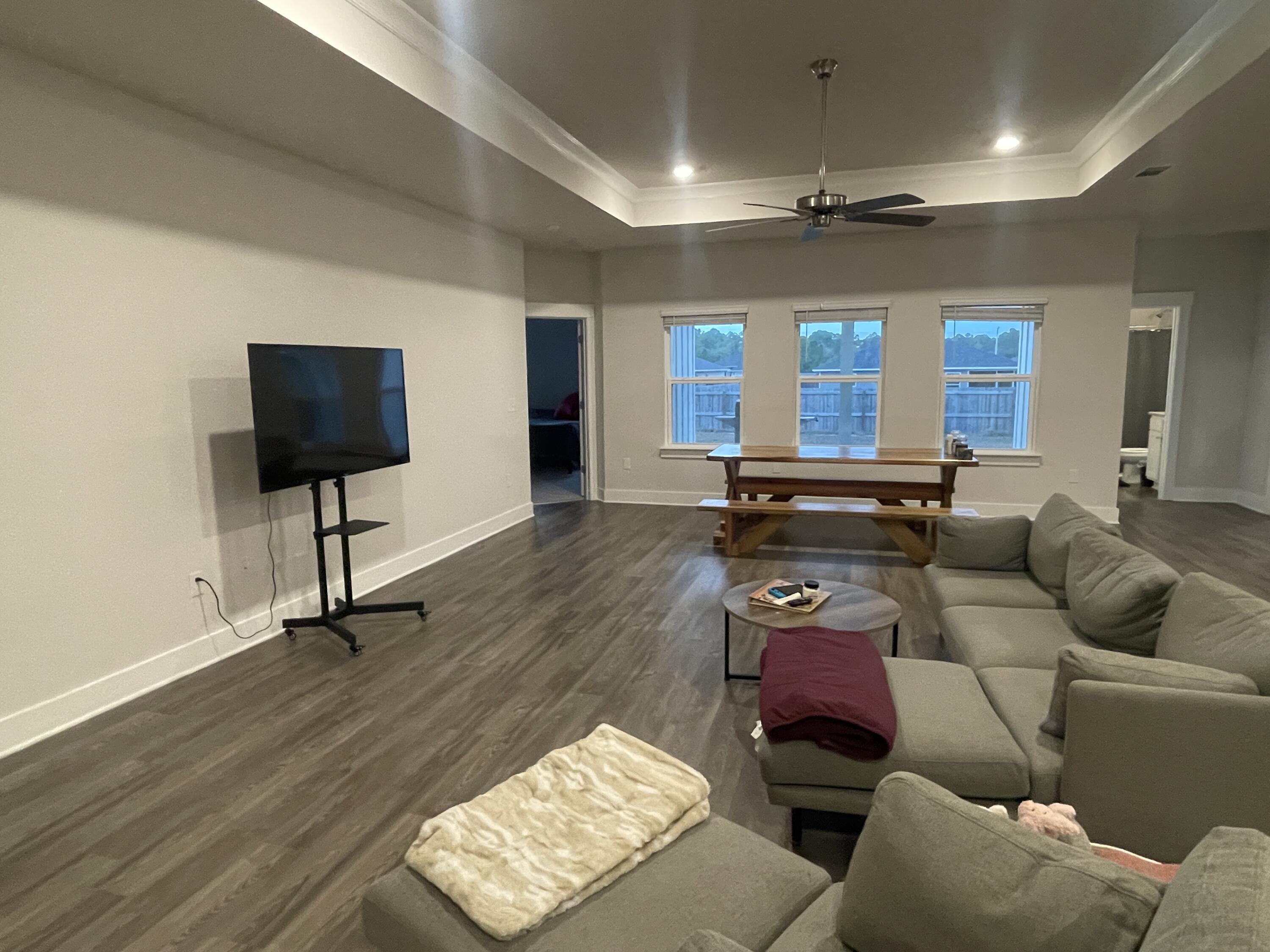 6172 Forest Bay Avenue