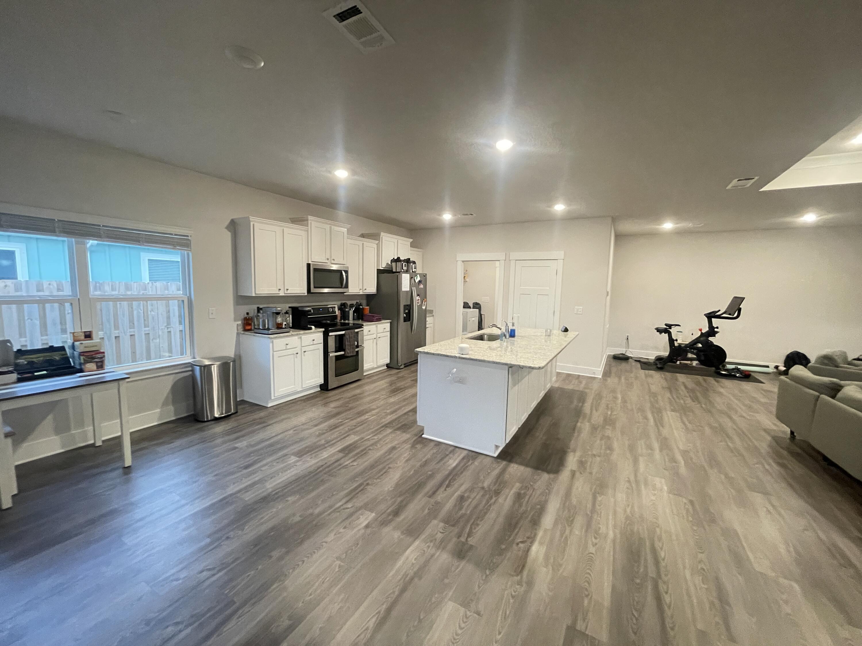 6172 Forest Bay Avenue