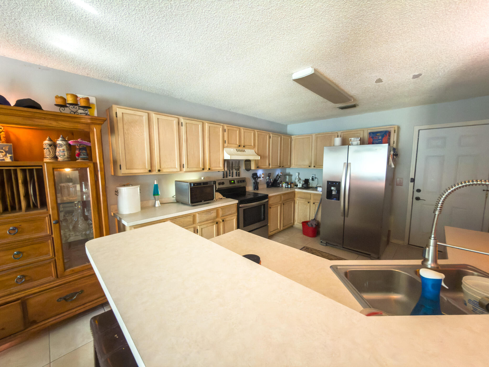 2381 Hilton Drive