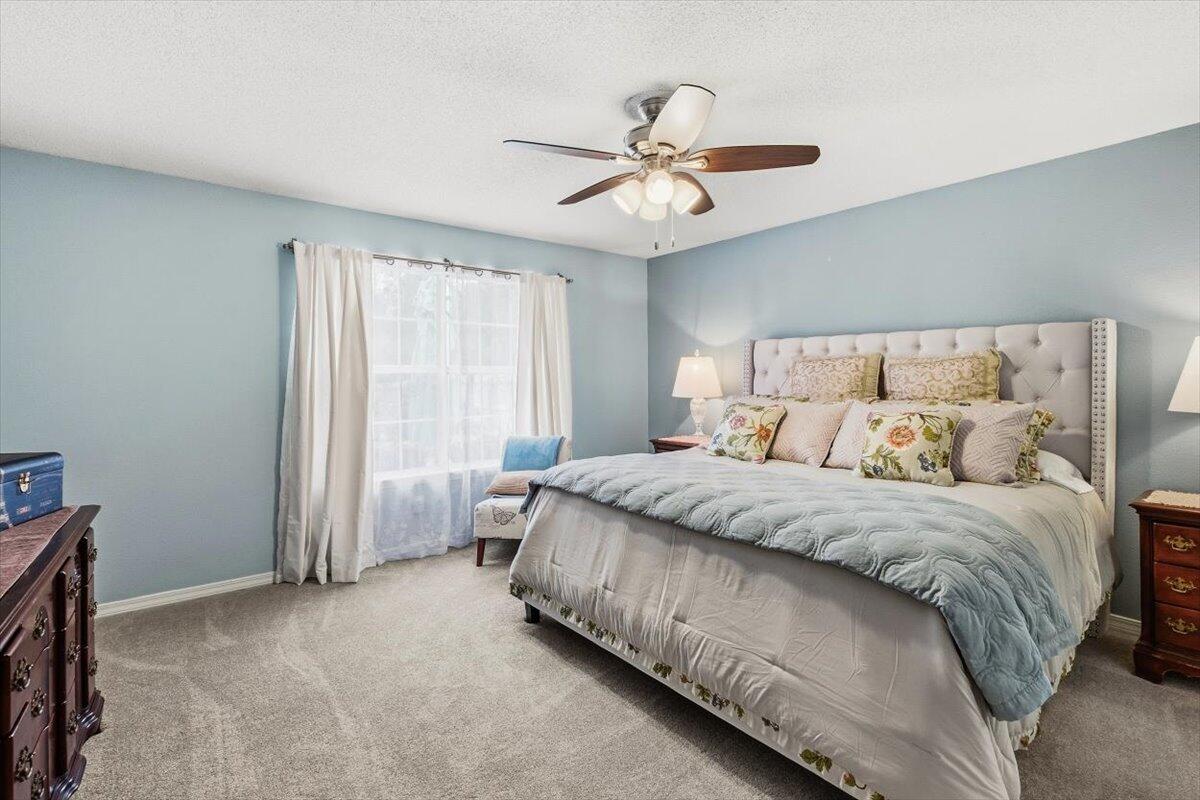 8134 Country Bay Boulevard