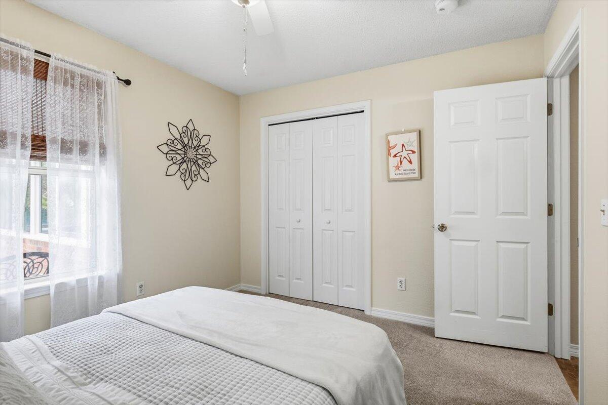 8134 Country Bay Boulevard