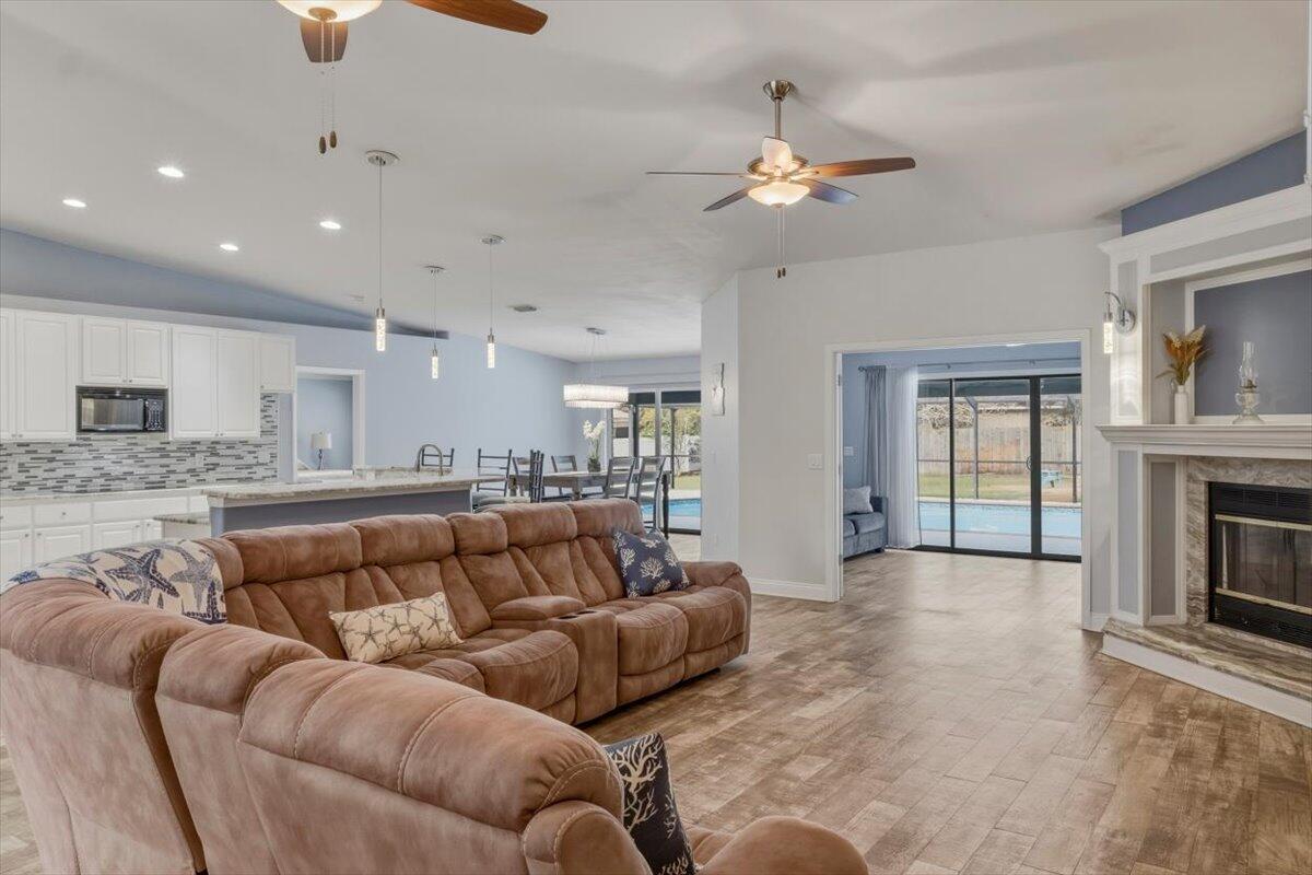 2575 2nd Court