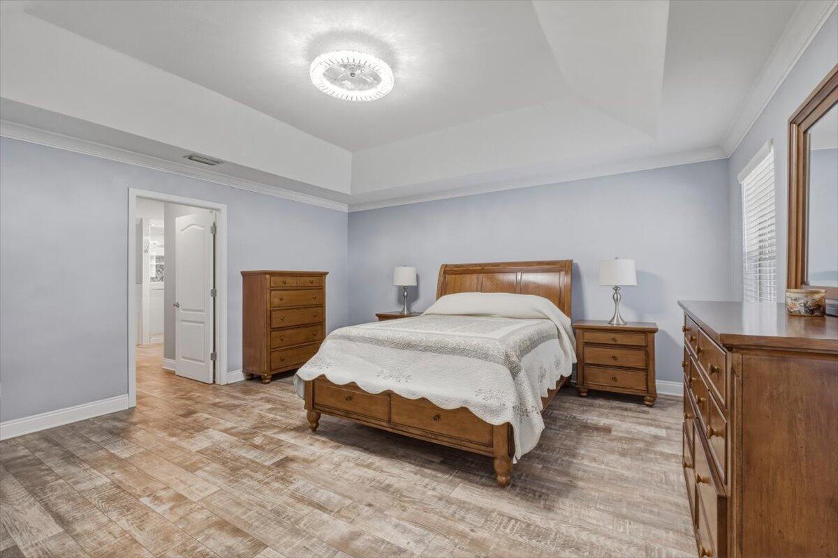 2575 2nd Court