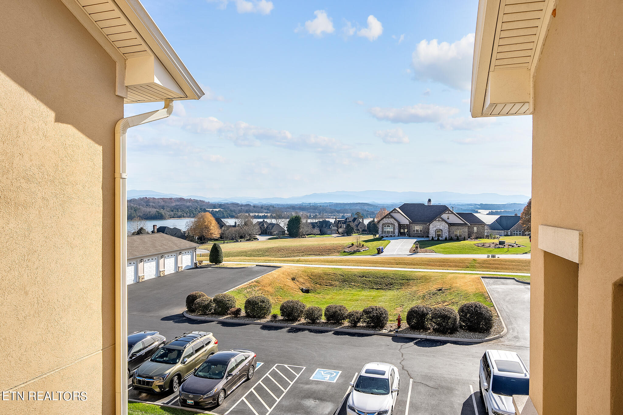 535 Rarity Bay Pkwy, 302 D