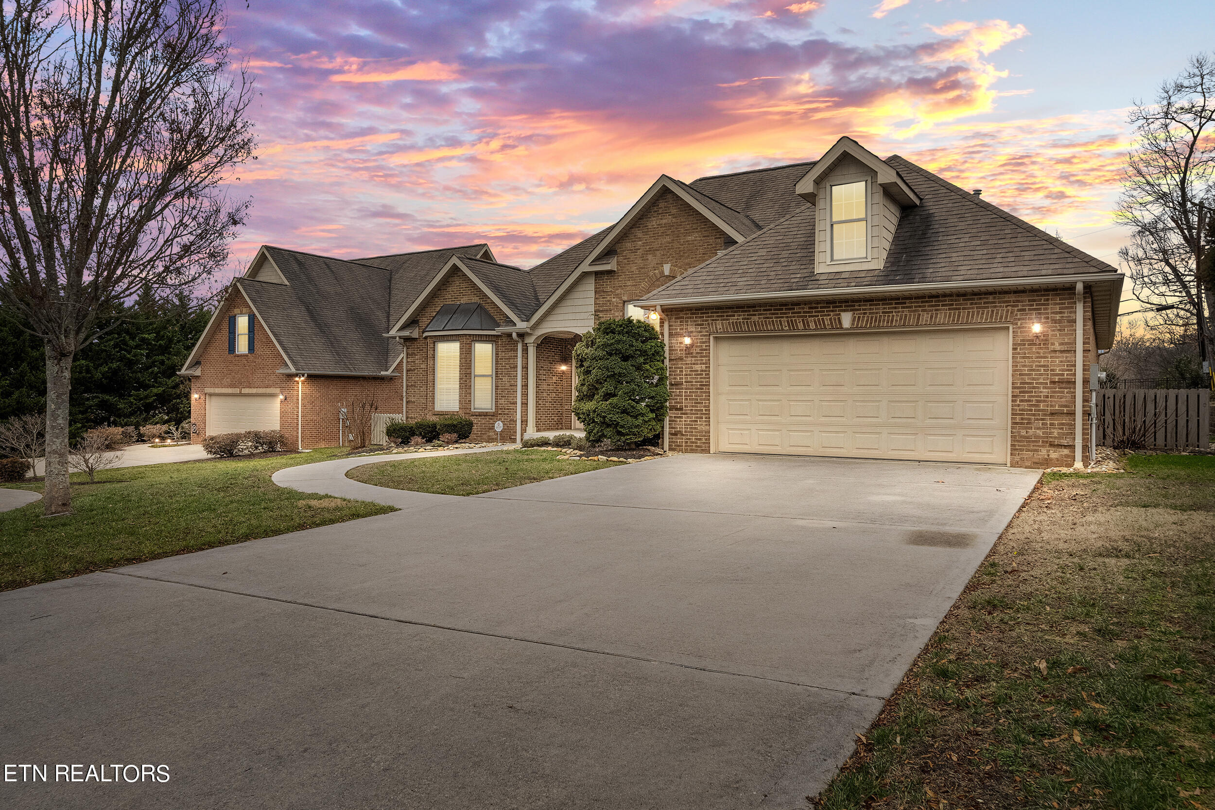 5605 Cypress Tree Lane