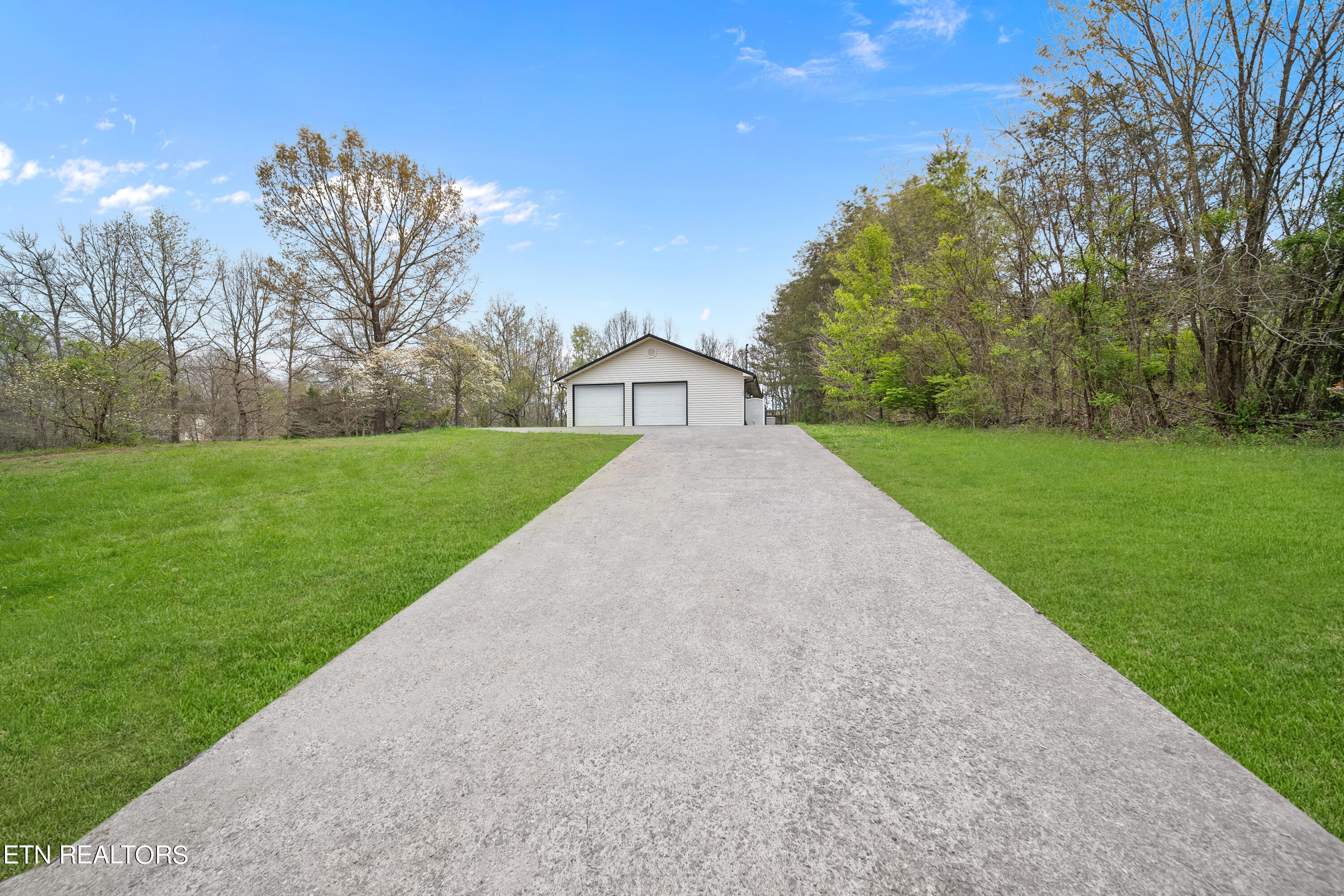 1355 Springview Circle