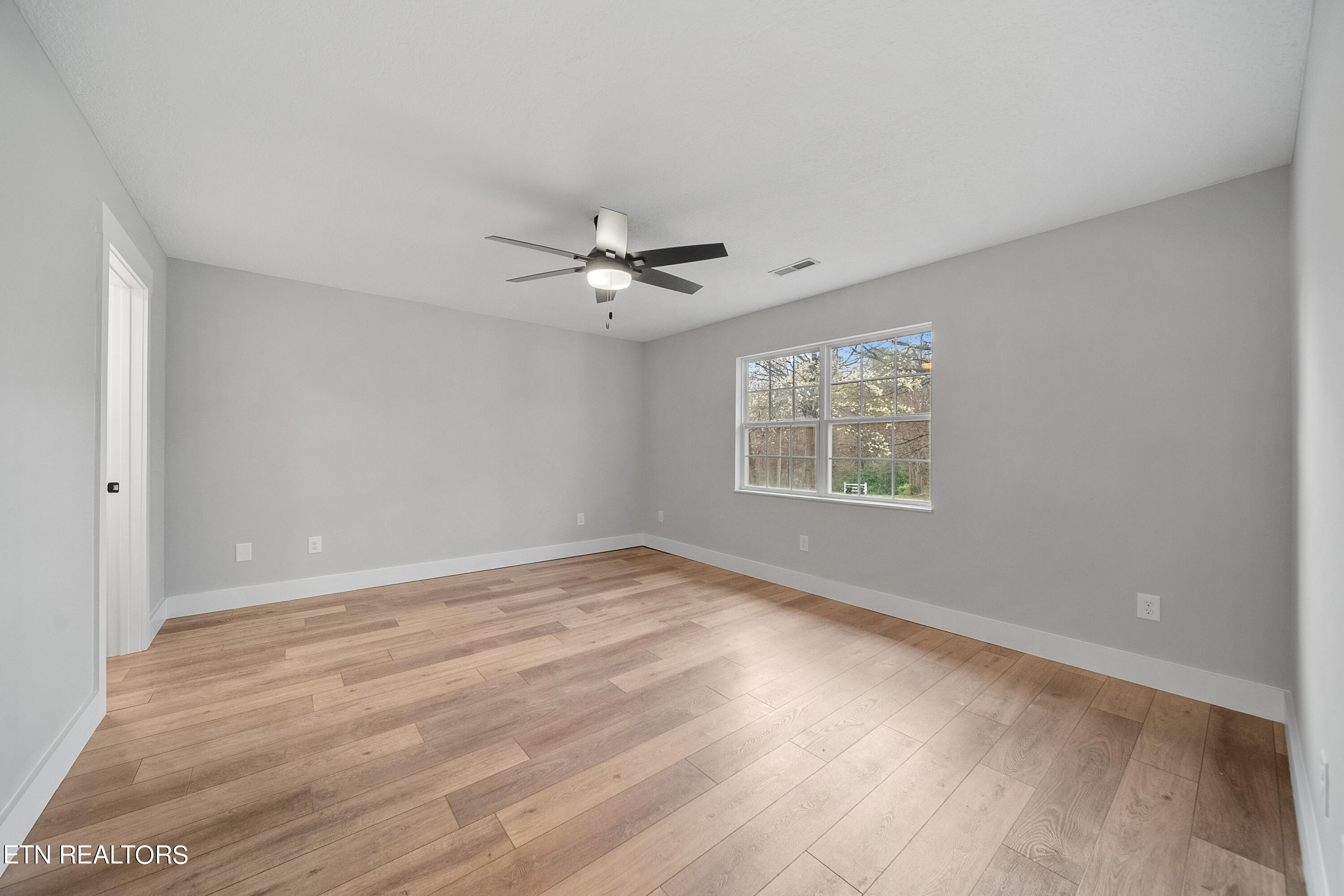 1355 Springview Circle