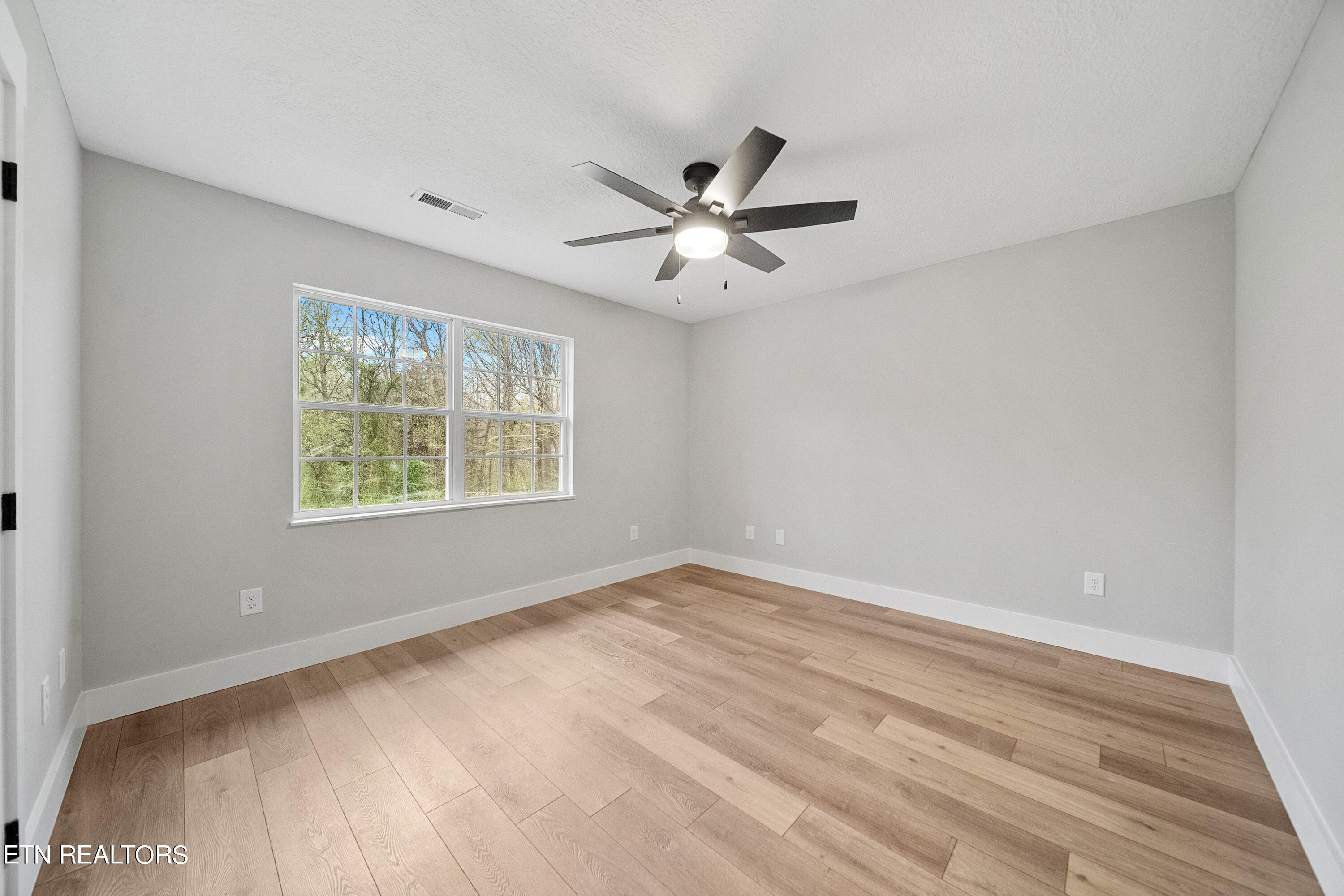 1355 Springview Circle