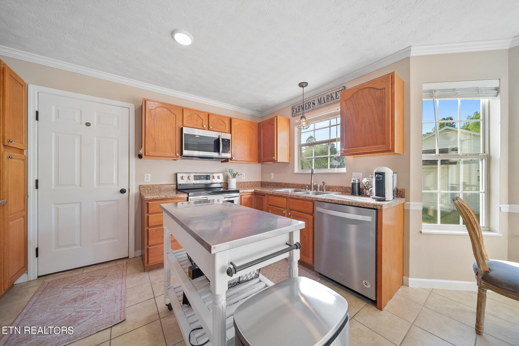 4510 Aylesbury Drive