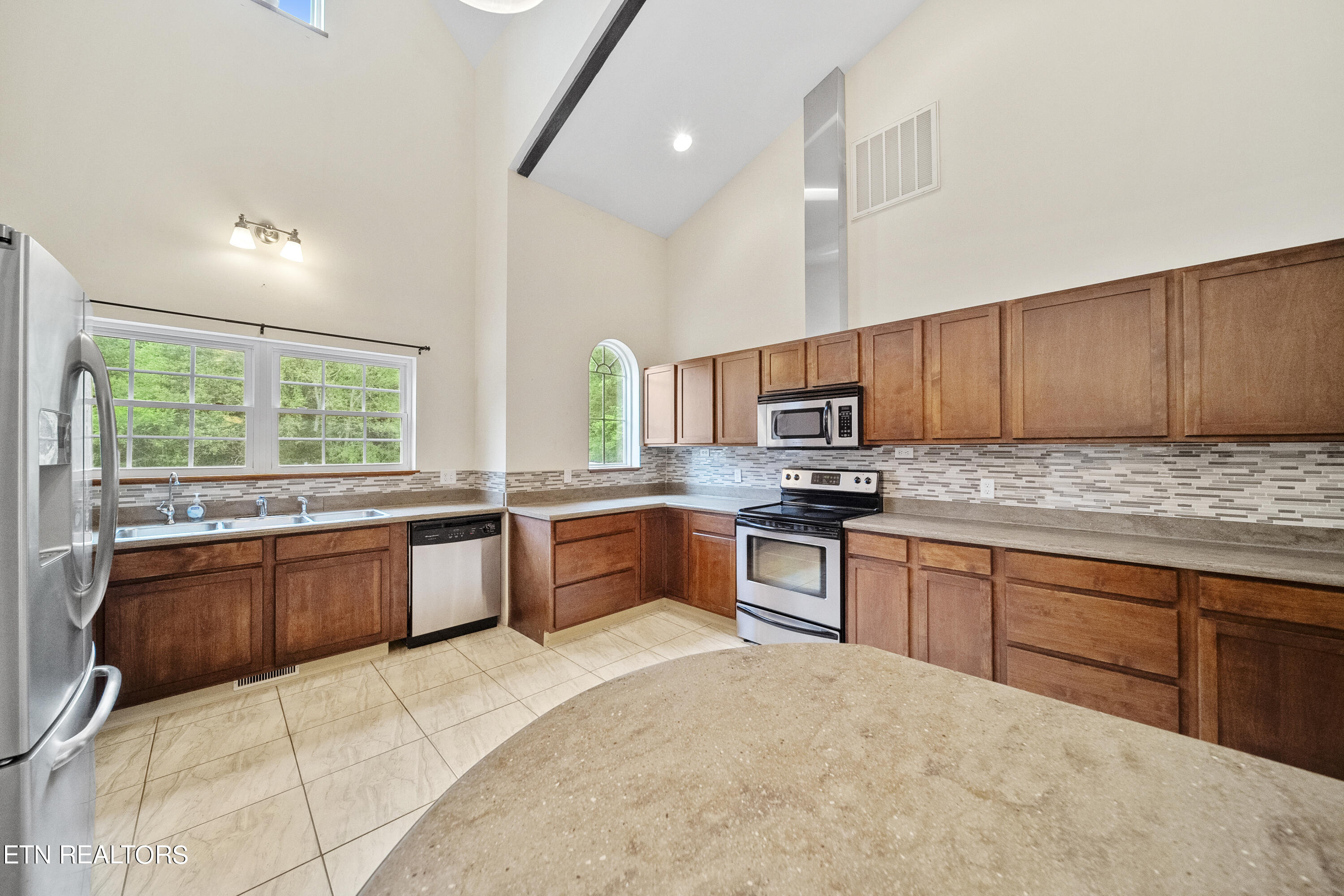 8424 Thorn Grove Pike