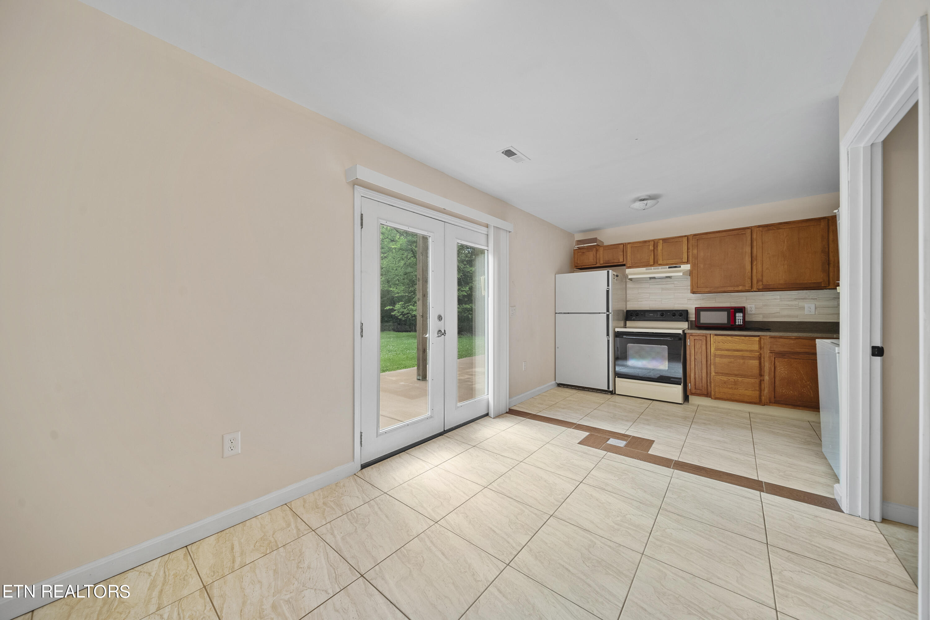 8424 Thorn Grove Pike