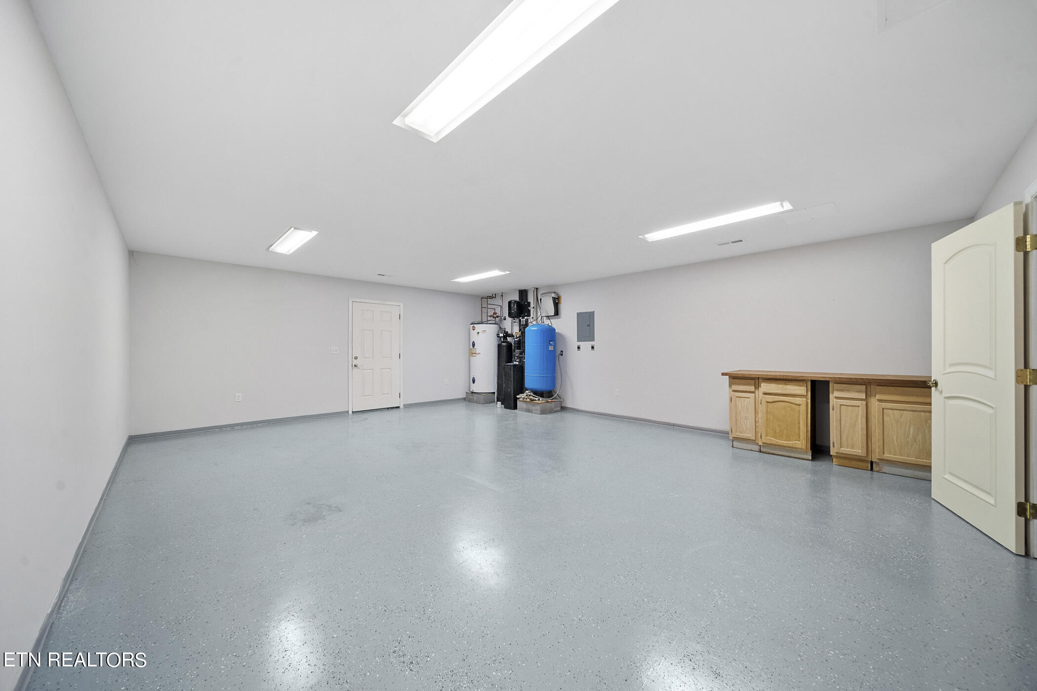 8424 Thorn Grove Pike