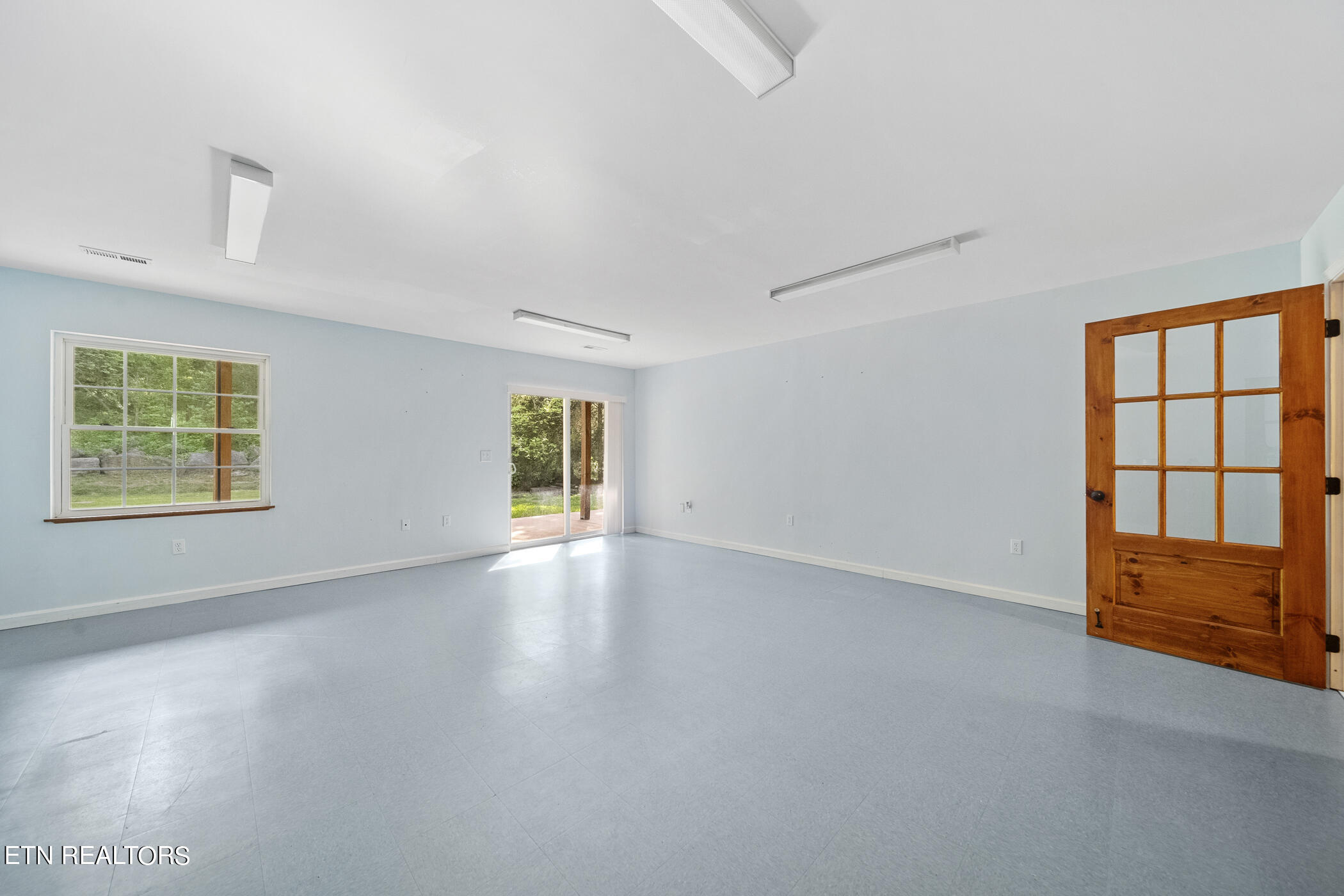 8424 Thorn Grove Pike