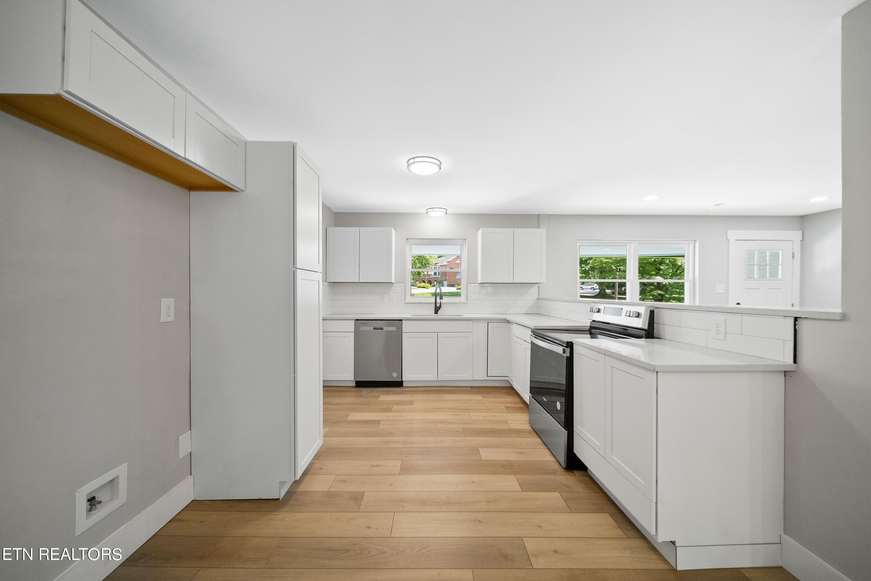 327 Greenwood Ave