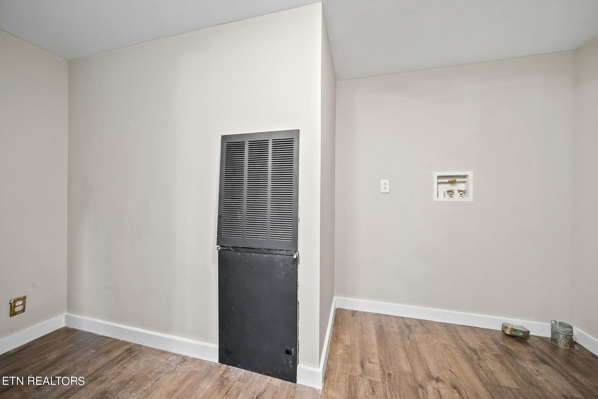 654 Richard Browning Way