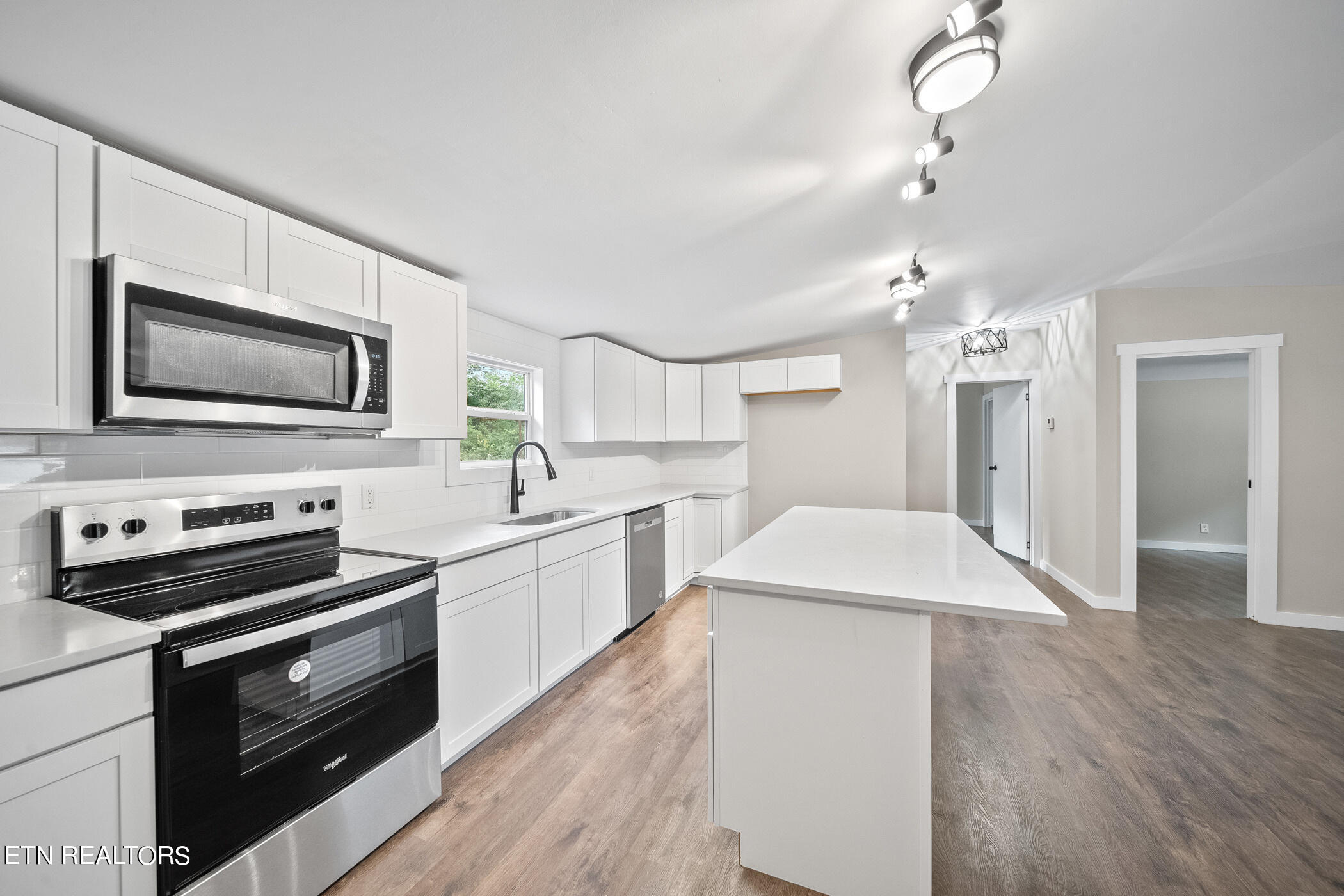 654 Richard Browning Way