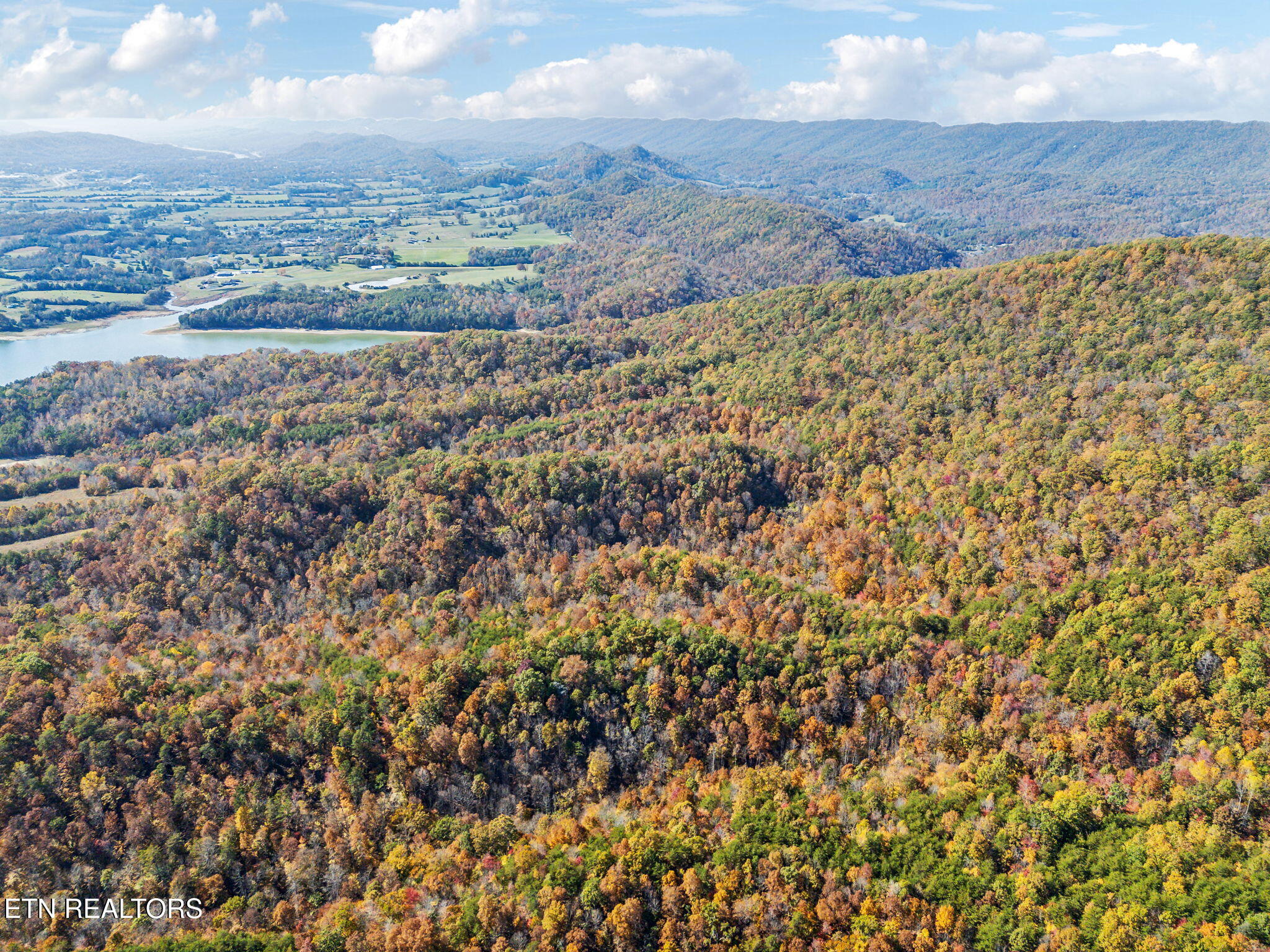 Mooresburg Springs Rd