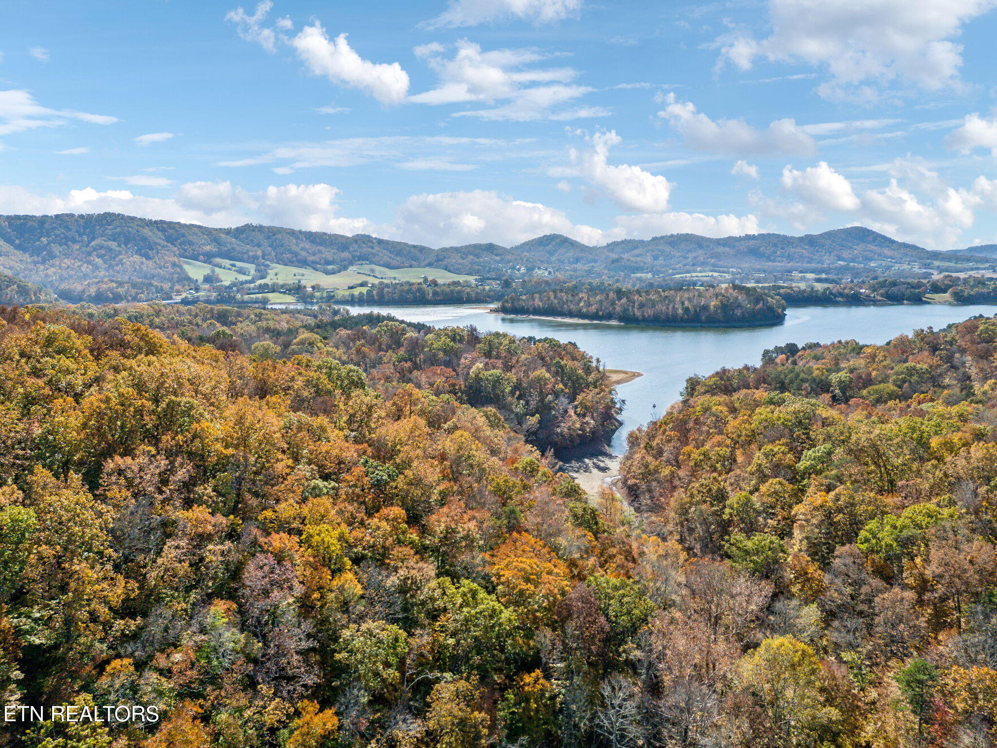 Mooresburg Springs Rd